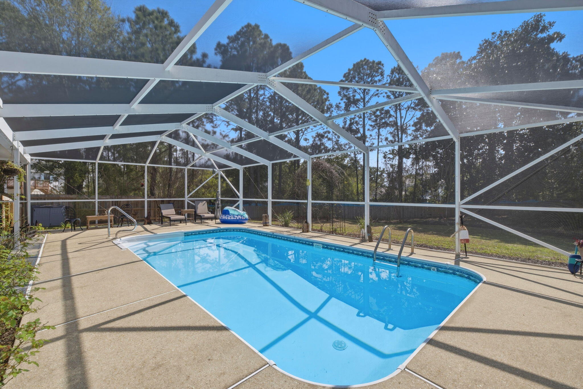 SOUND RETREAT - Residential