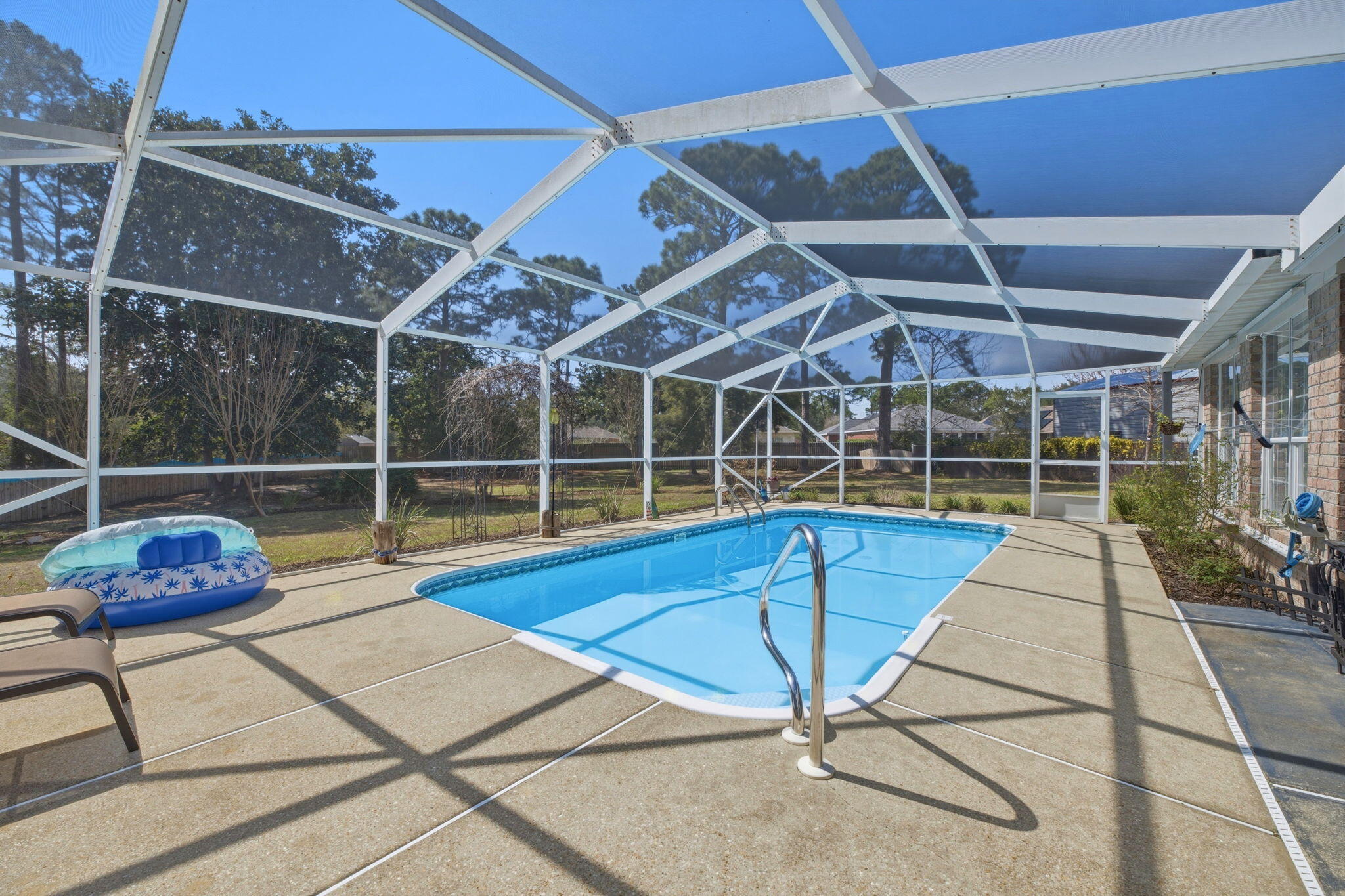 SOUND RETREAT - Residential