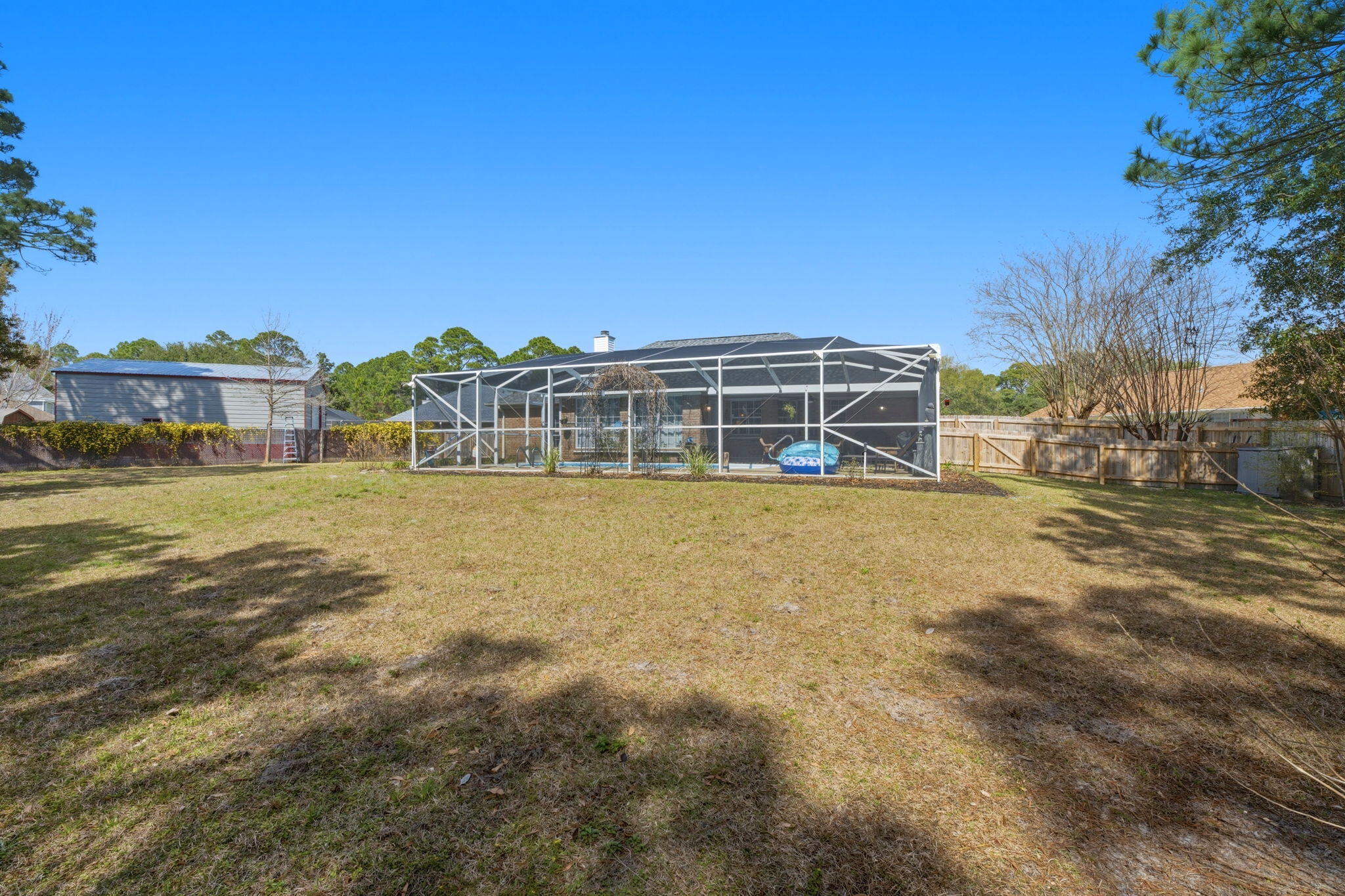 SOUND RETREAT - Residential