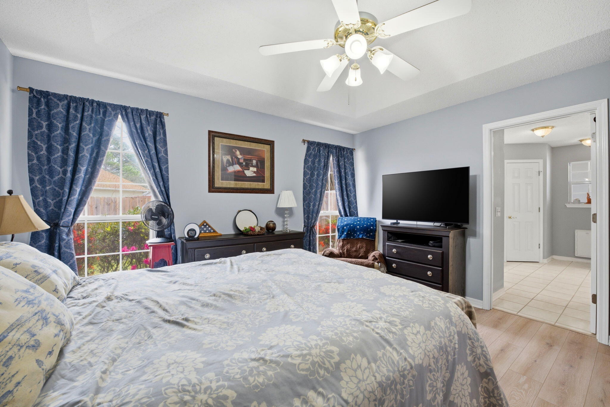 SOUND RETREAT - Residential