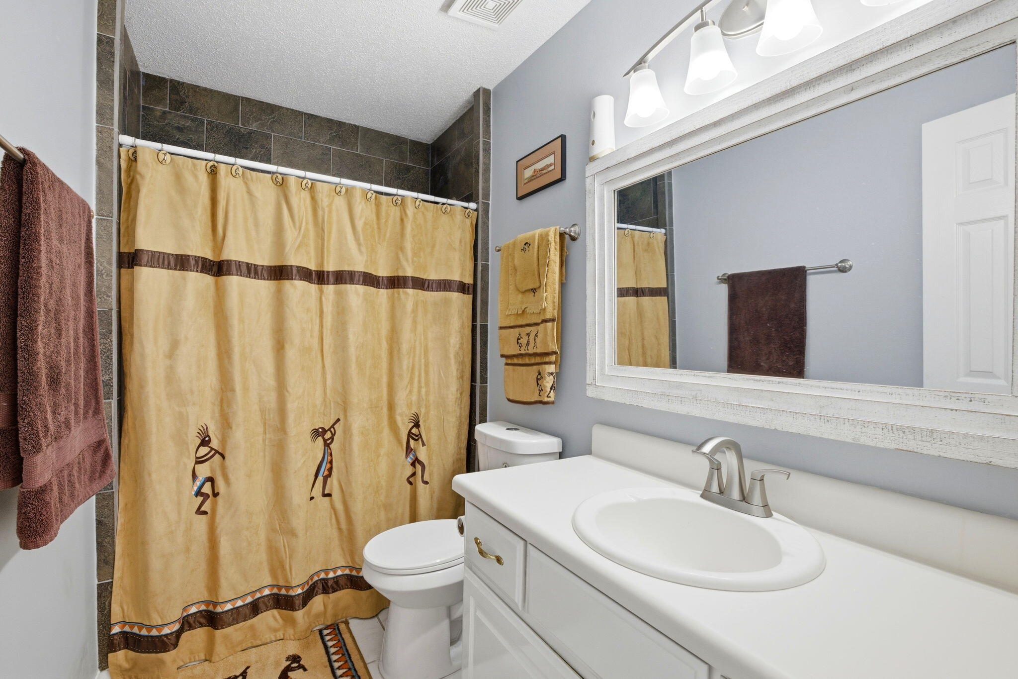 SOUND RETREAT - Residential