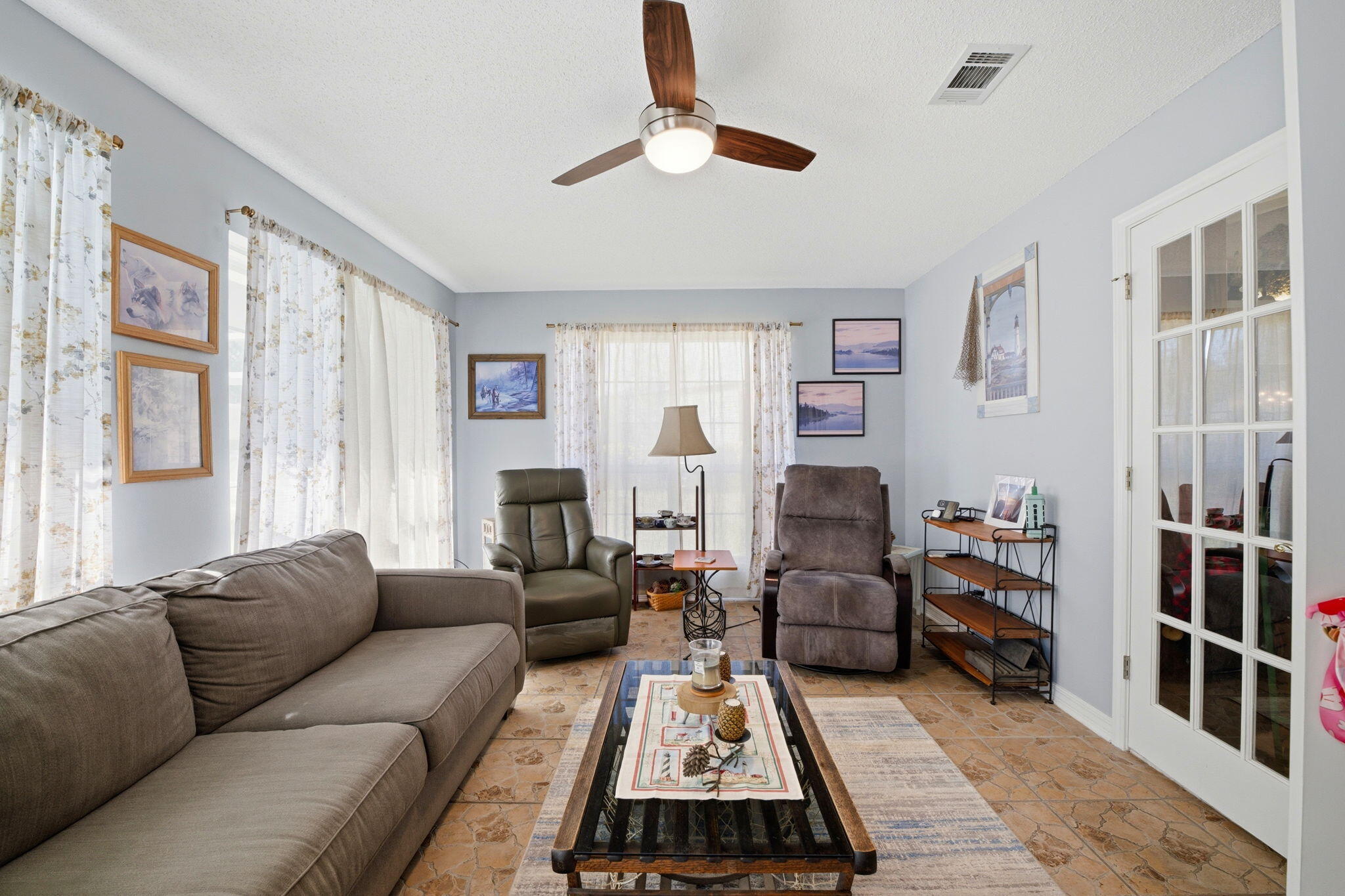 SOUND RETREAT - Residential