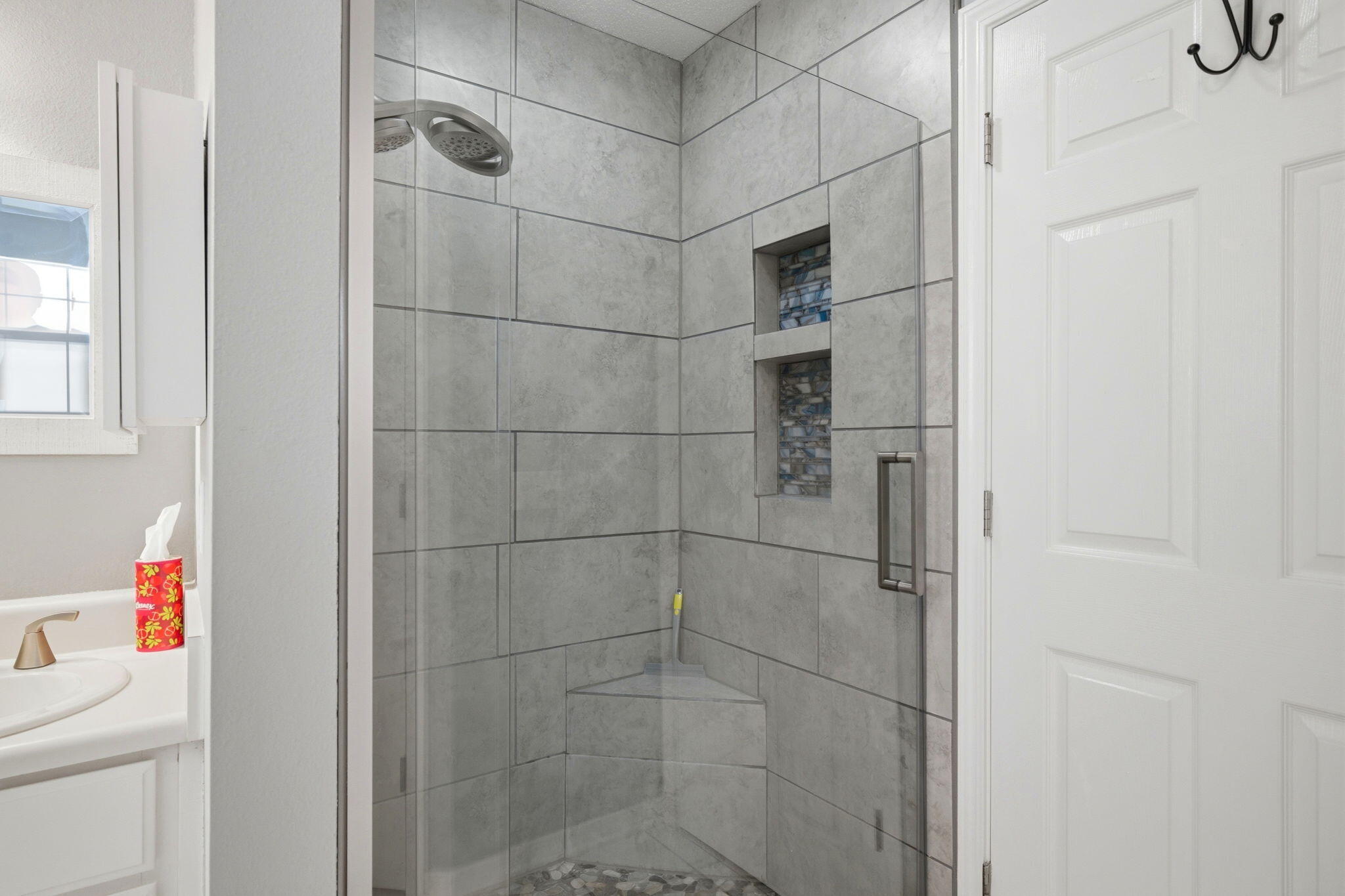 SOUND RETREAT - Residential