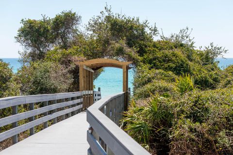 A home in Santa Rosa Beach