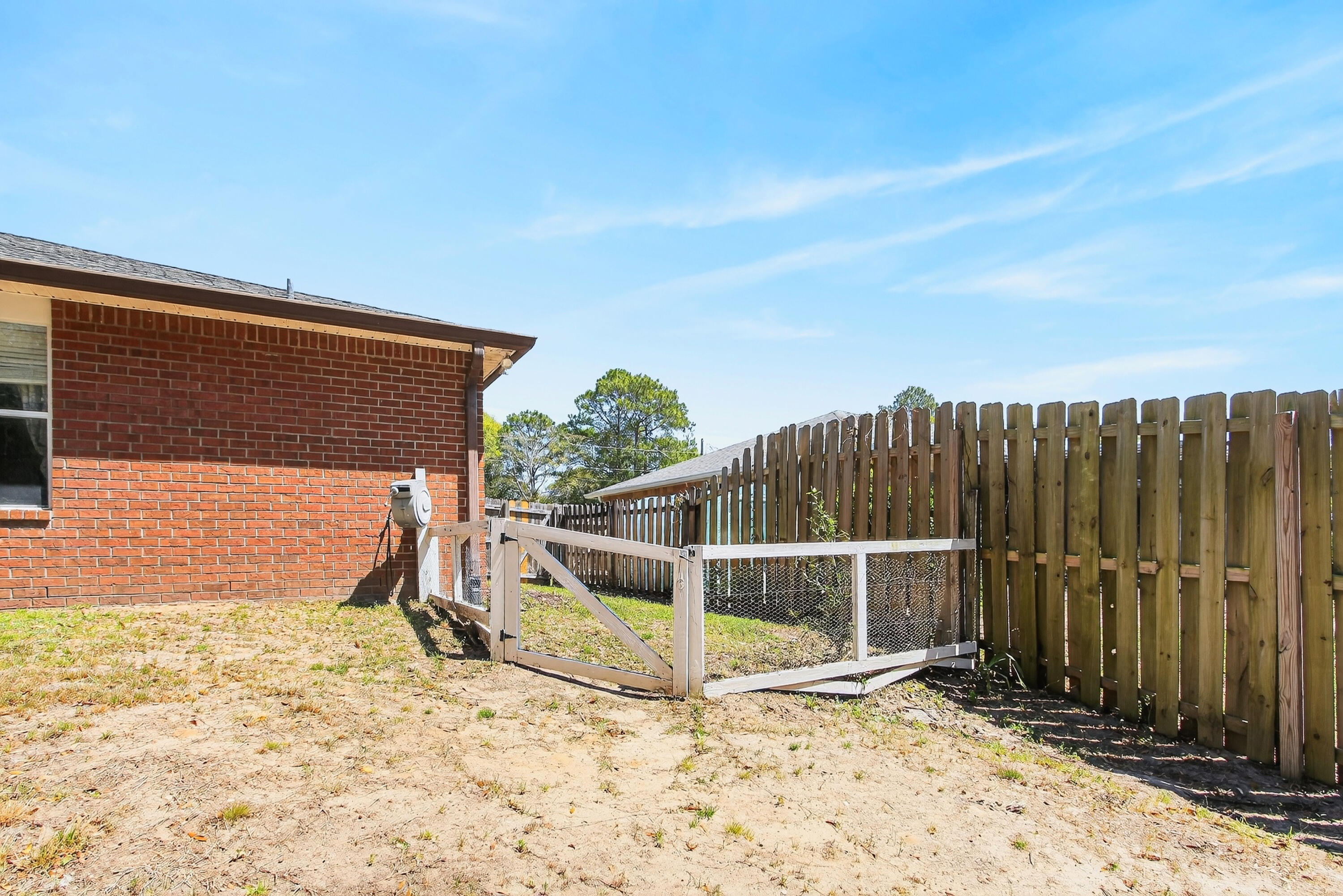 NORTHVIEW ESTATES 7TH ADDN - Residential Lease