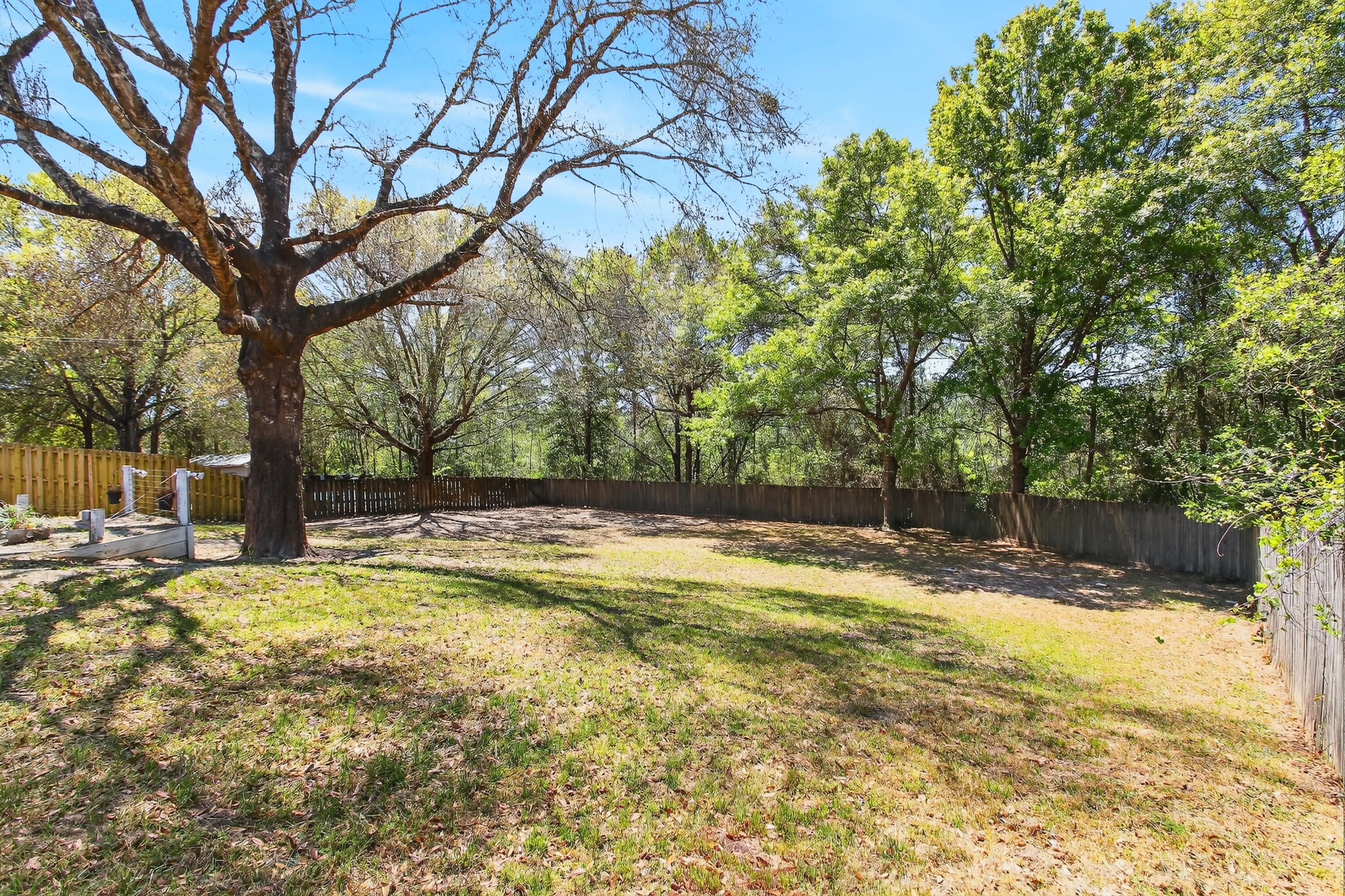 NORTHVIEW ESTATES 7TH ADDN - Residential Lease