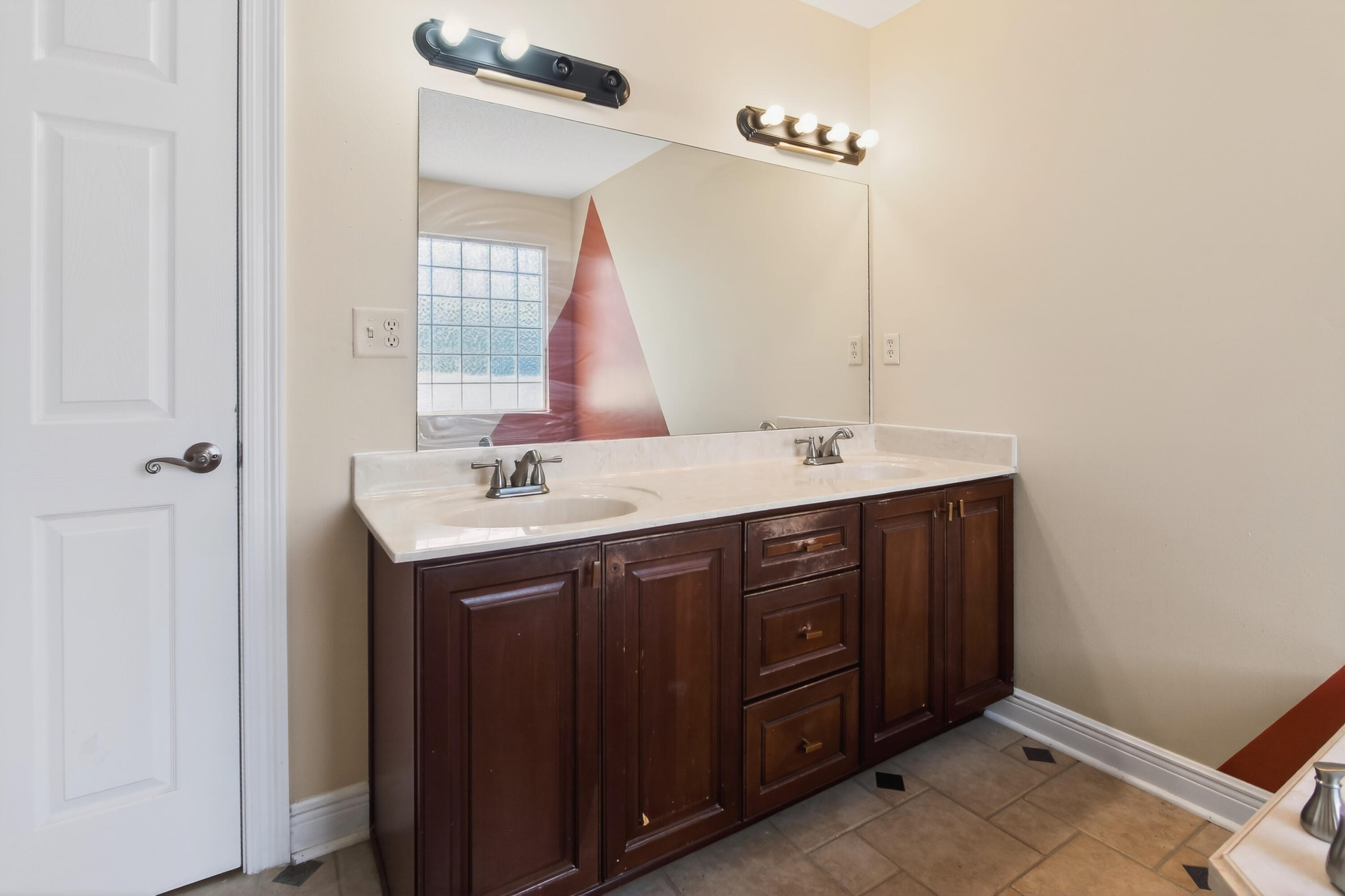 NORTHVIEW ESTATES 7TH ADDN - Residential Lease