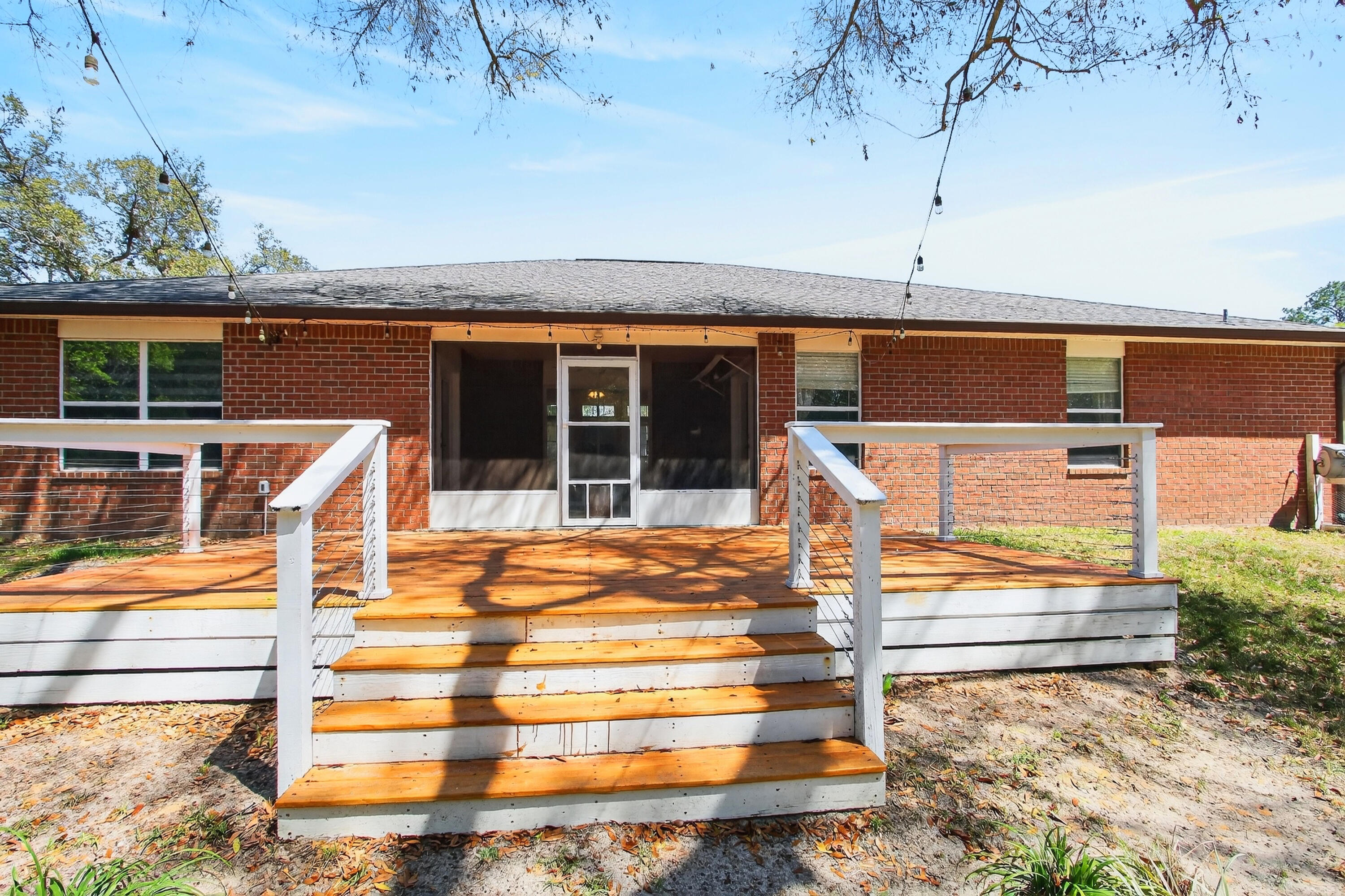 NORTHVIEW ESTATES 7TH ADDN - Residential Lease