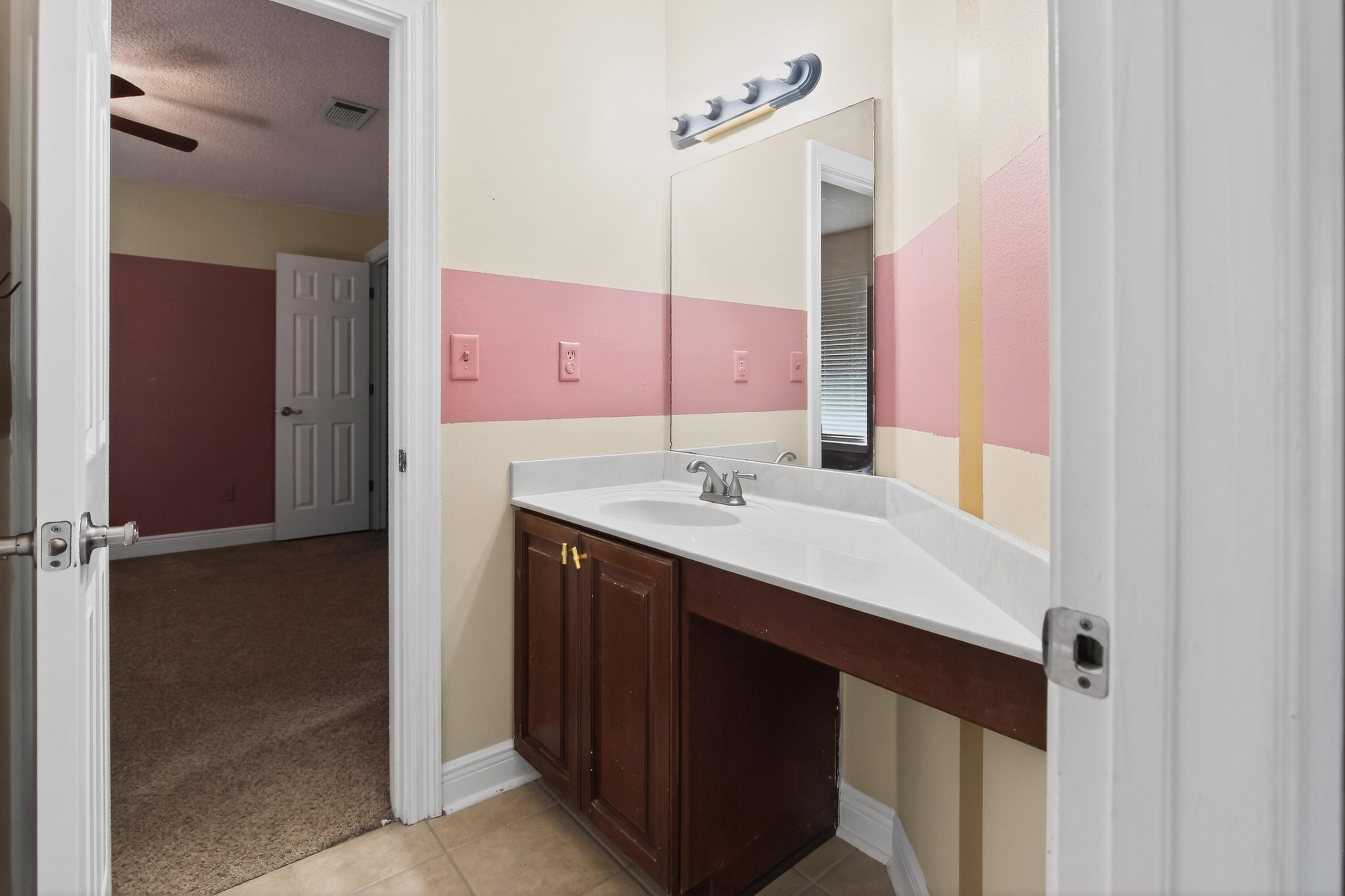 NORTHVIEW ESTATES 7TH ADDN - Residential Lease