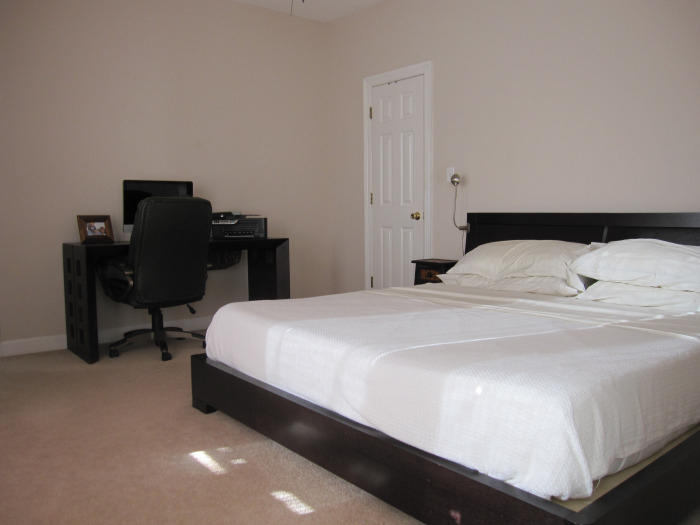 BAYSIDE - Residential Lease