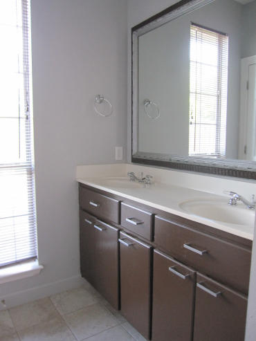 BAYSIDE - Residential Lease