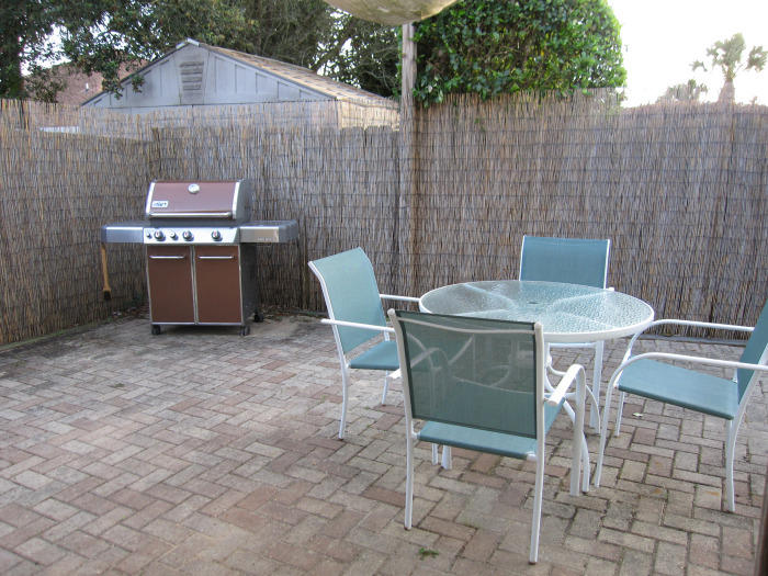 BAYSIDE - Residential Lease