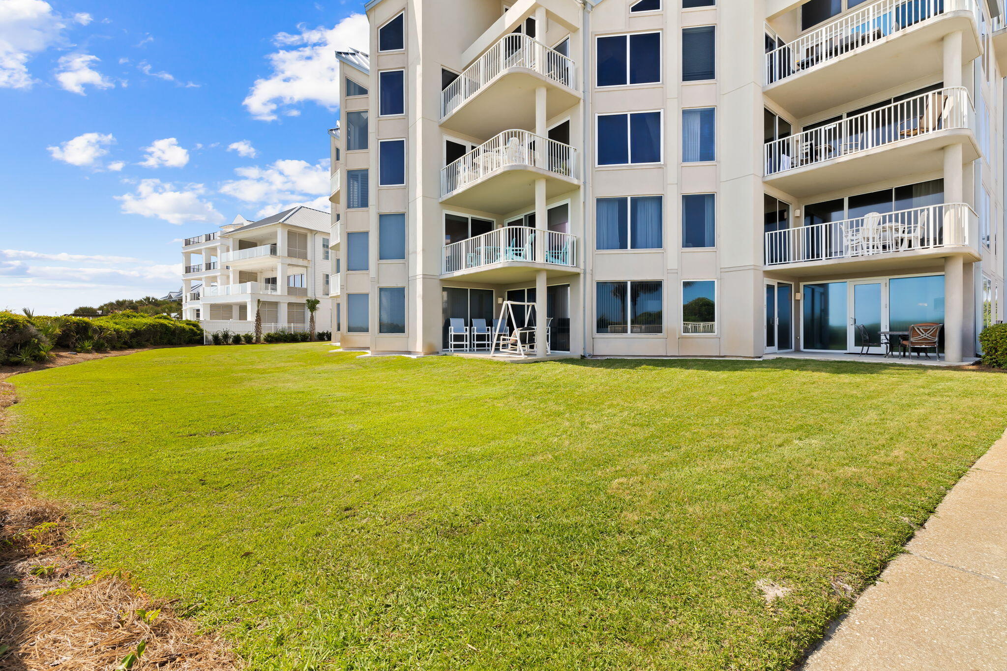 TRANQUILLITY ON THE BEACH - Residential