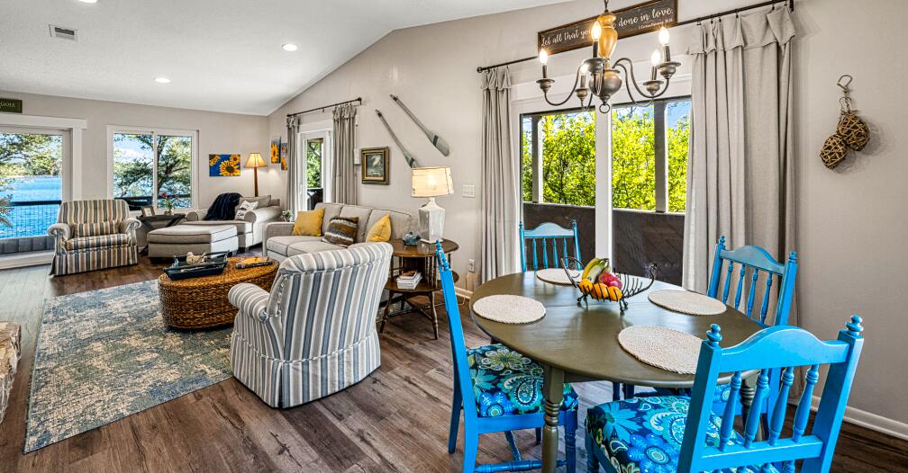 LEISURE LAKES - Residential