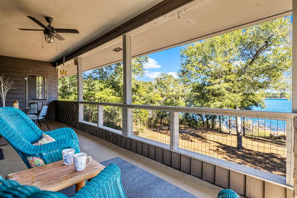 LEISURE LAKES - Residential