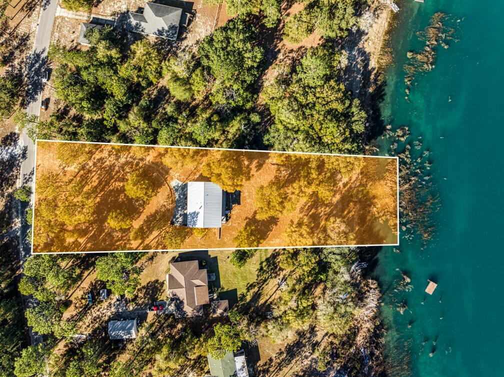 LEISURE LAKES - Residential