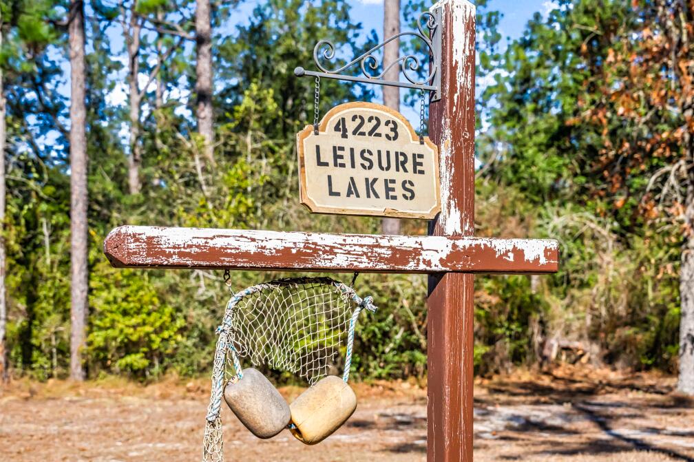 LEISURE LAKES - Residential