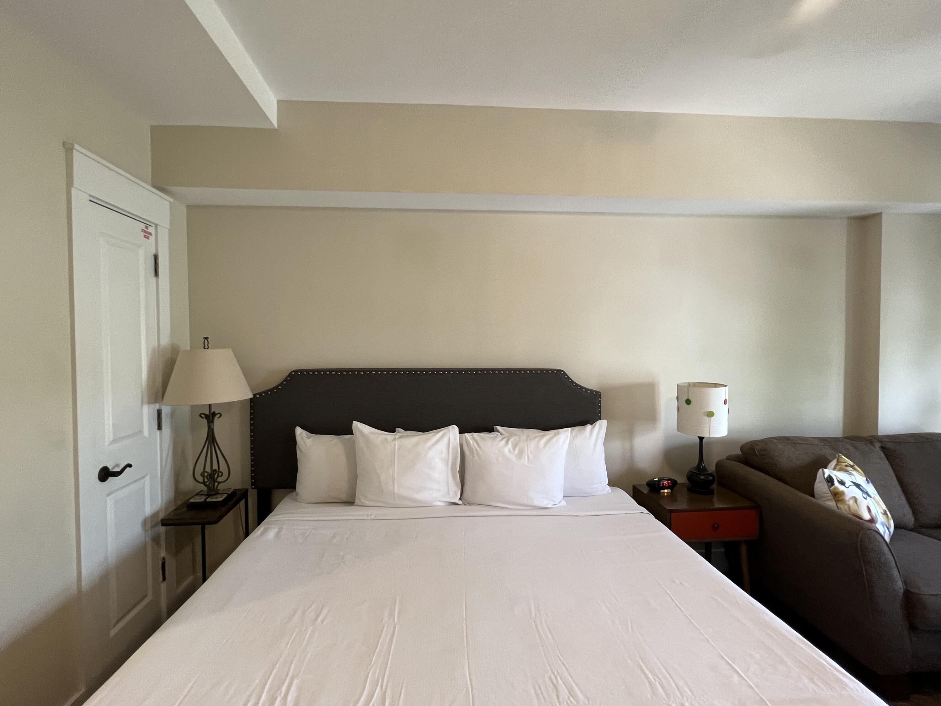 PILOT HOUSE - Residential Lease