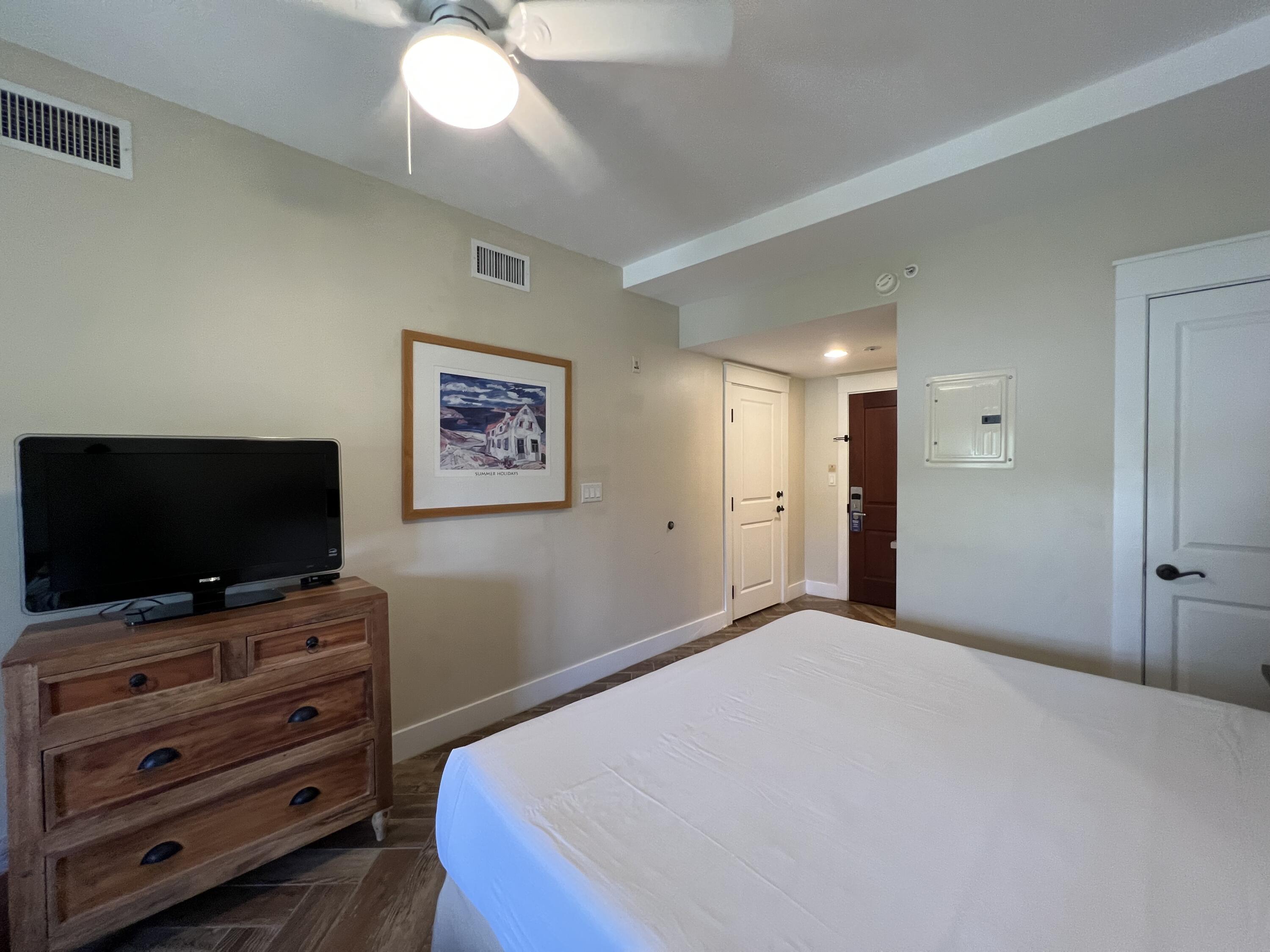 PILOT HOUSE - Residential Lease