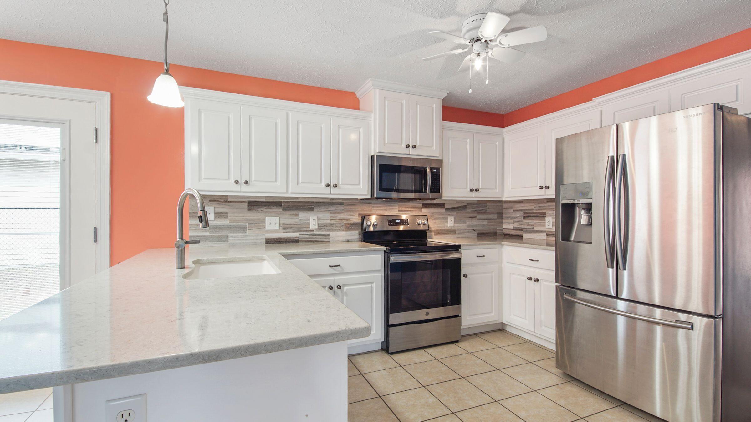 LYNN HAVEN - Residential