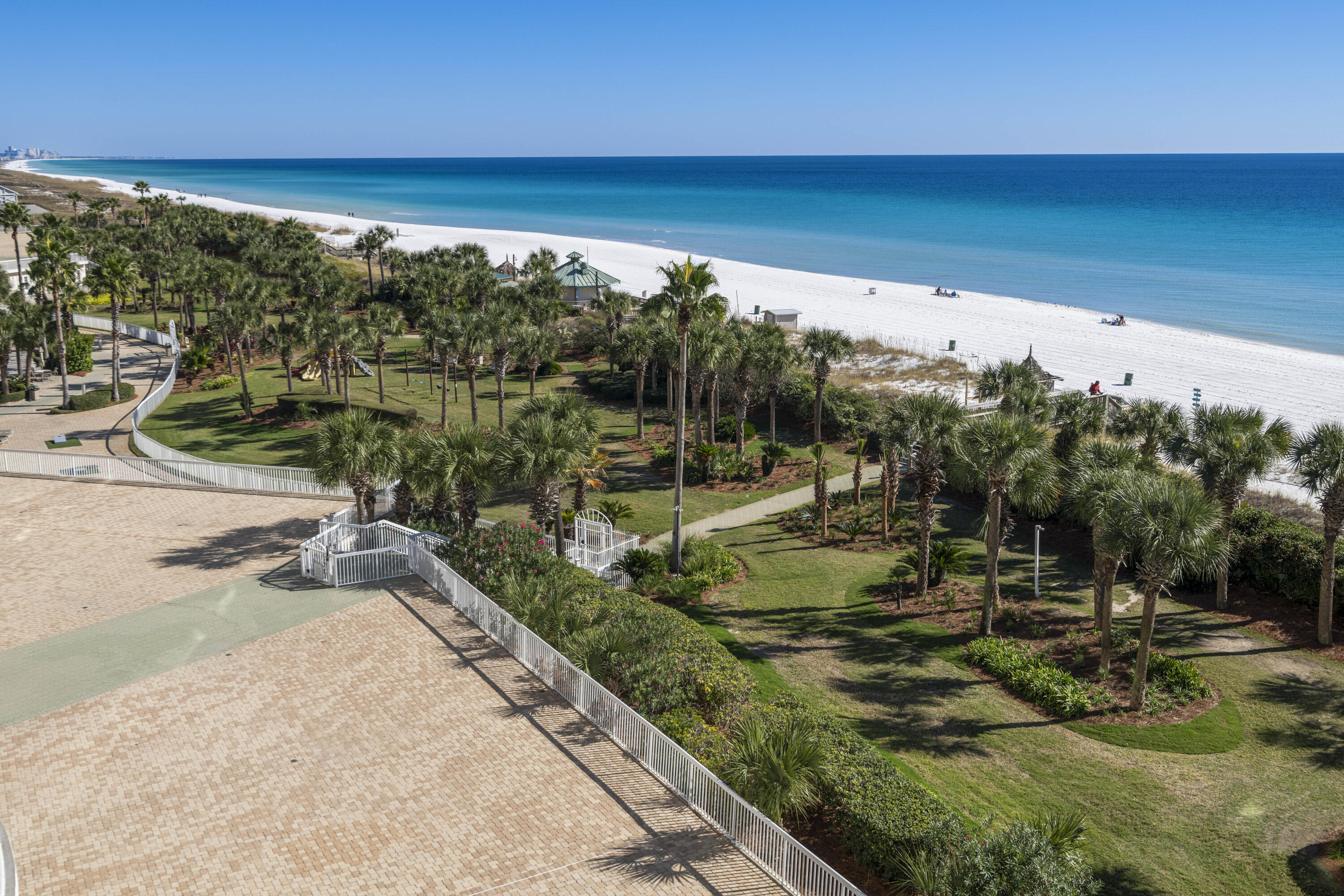 ST. MAARTEN AT SILVER SHELLS - Residential