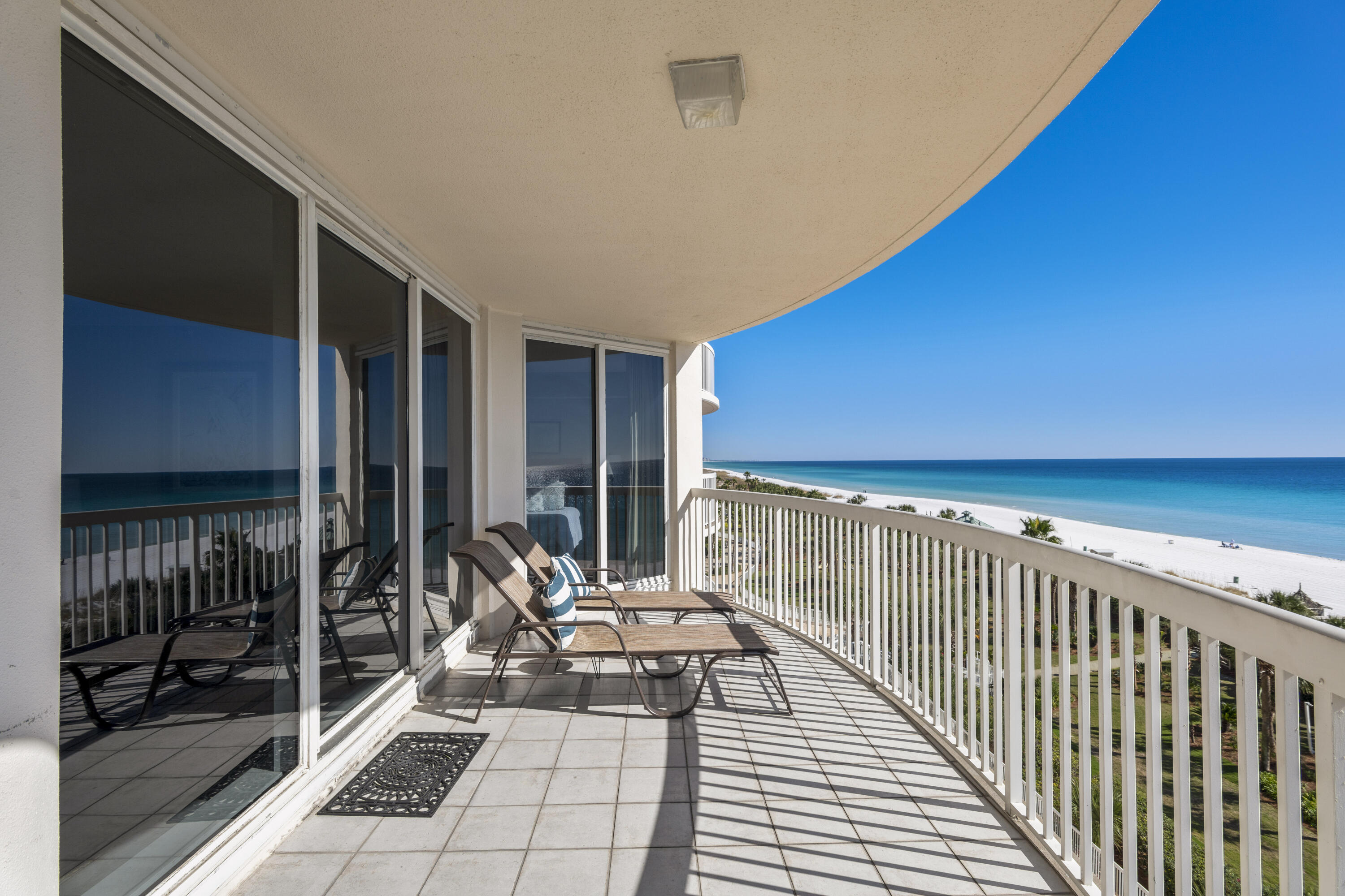 ST. MAARTEN AT SILVER SHELLS - Residential