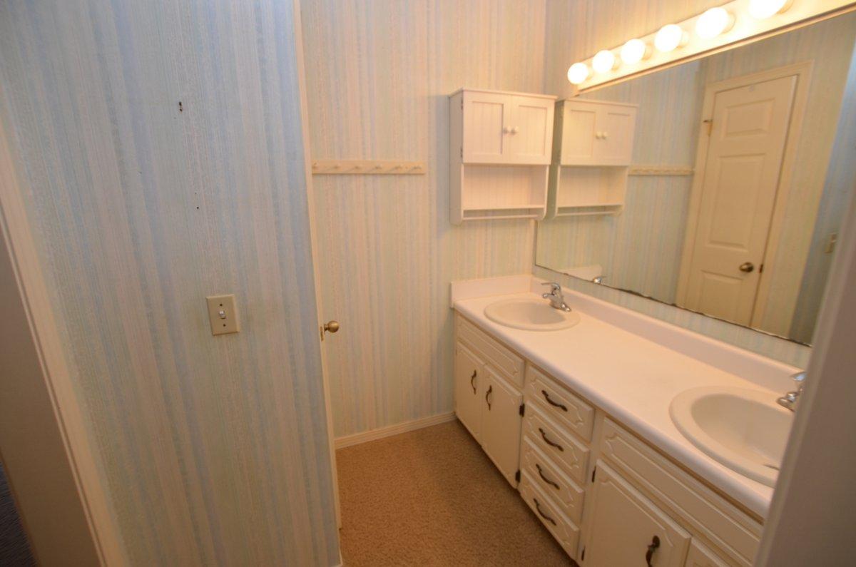 BELLE MEADOW - Residential