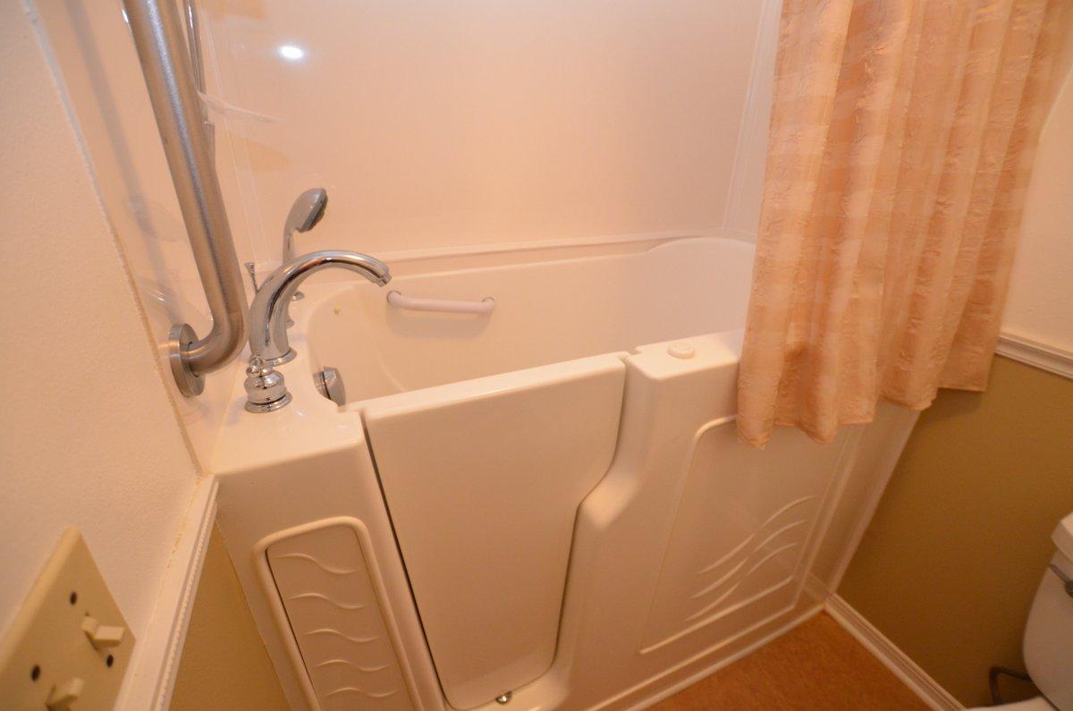 BELLE MEADOW - Residential