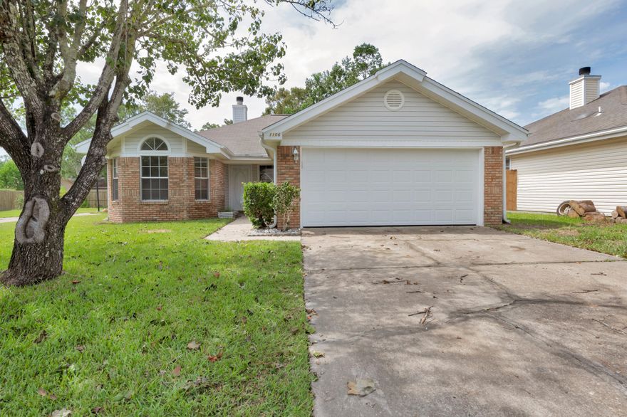 Cute 3 bedroom 2 bath home with 2 car garage now available! Minutes from Hurlburt Field, NWF State College, Hospitals, & Fort Walton Dining, Shopping & Beaches. NEW ROOF BEFORE CLOSING. Brand New Hot Water Heater, Freshly Painted, Laminate wood floors & tile thorughout! Master suite is spacious with a walk in closet, and master bath has a stand up shower! This home offers a split floor plan, living room with vaulted ceilings & fireplace, a sunroom, fenced in back yard & on a cul-de-sac. Call today for your showing!