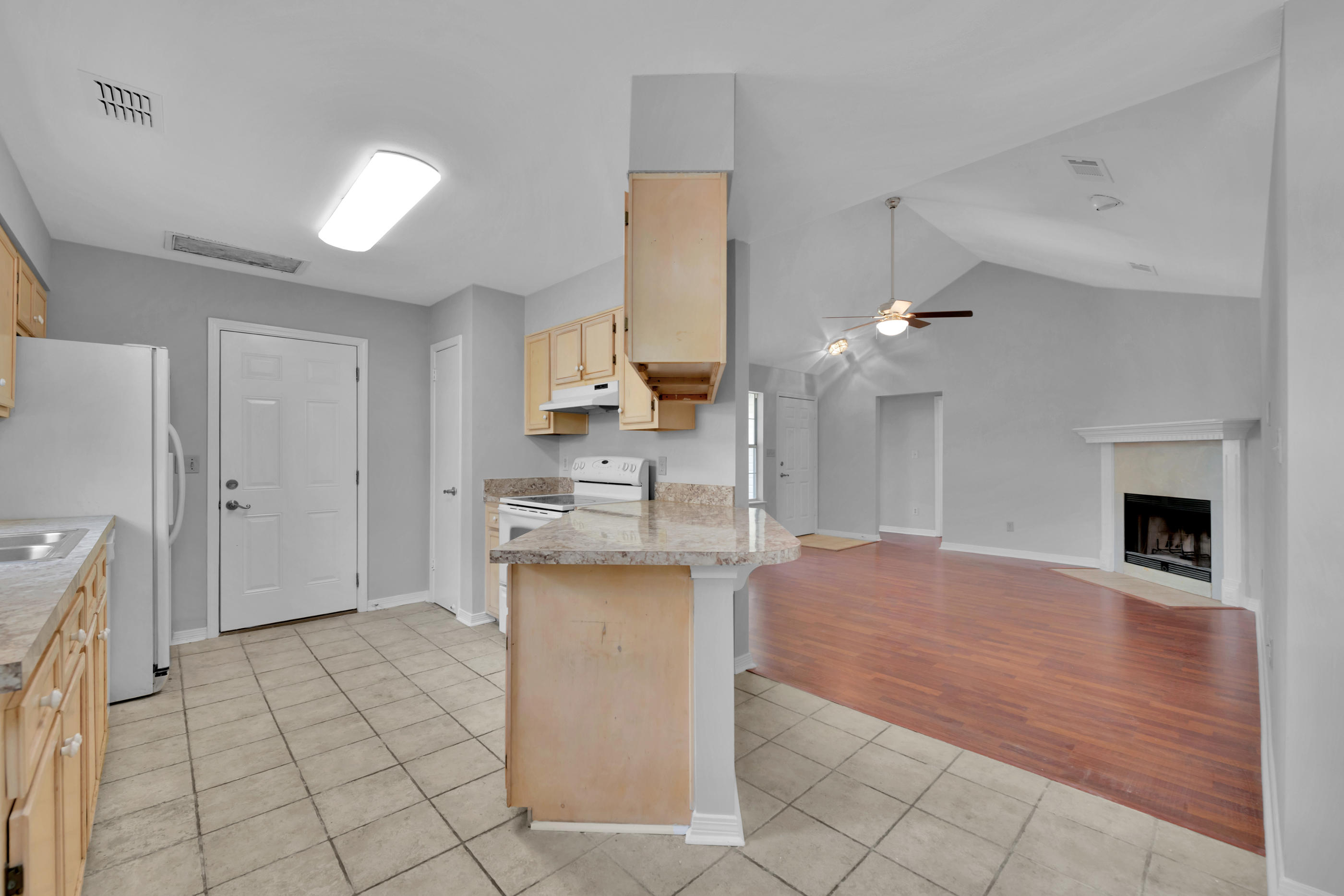 HIDDEN TRAILS PH 2 - Residential