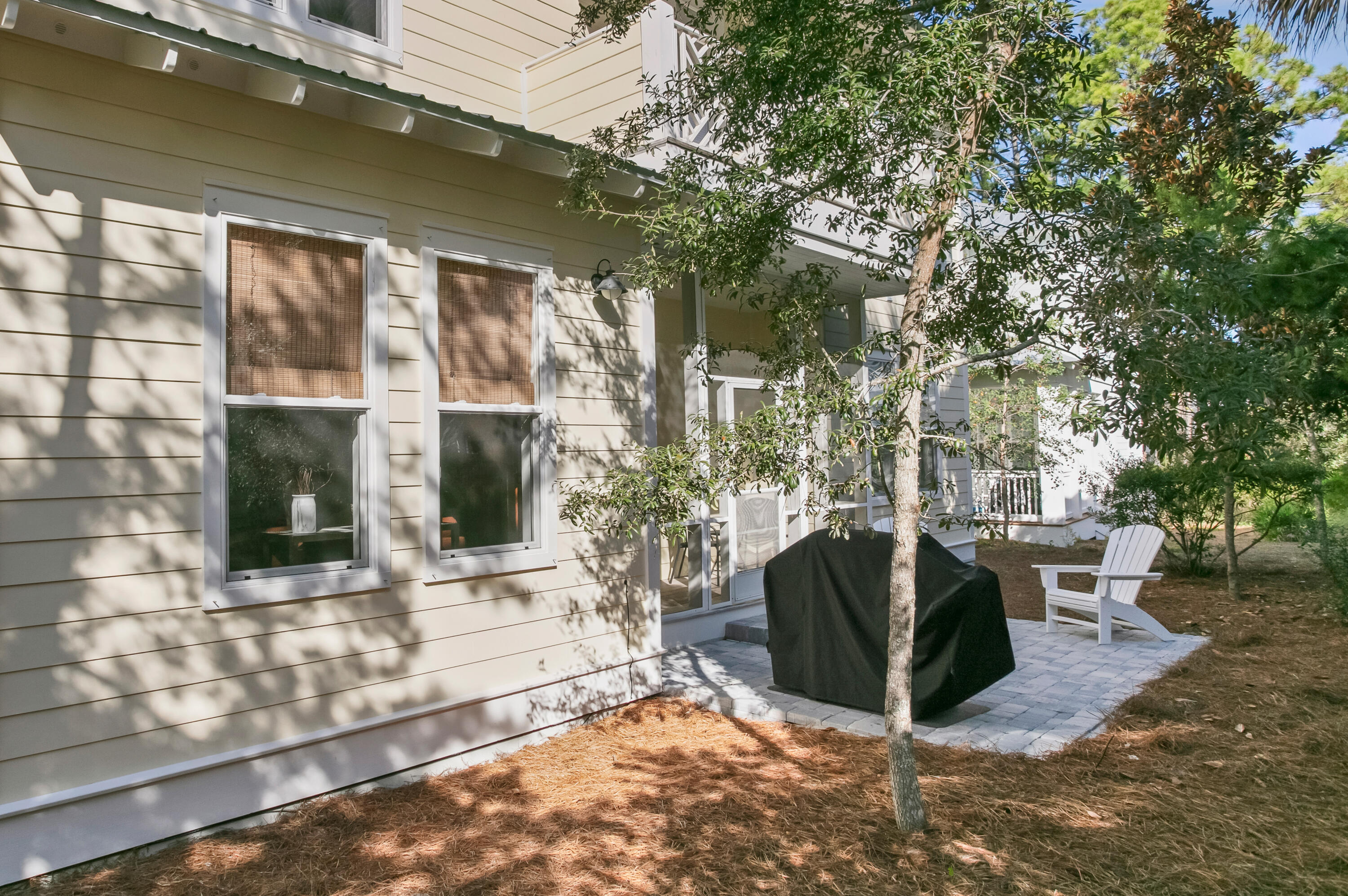 COTTAGES AT EASTERN LAKE - Residential