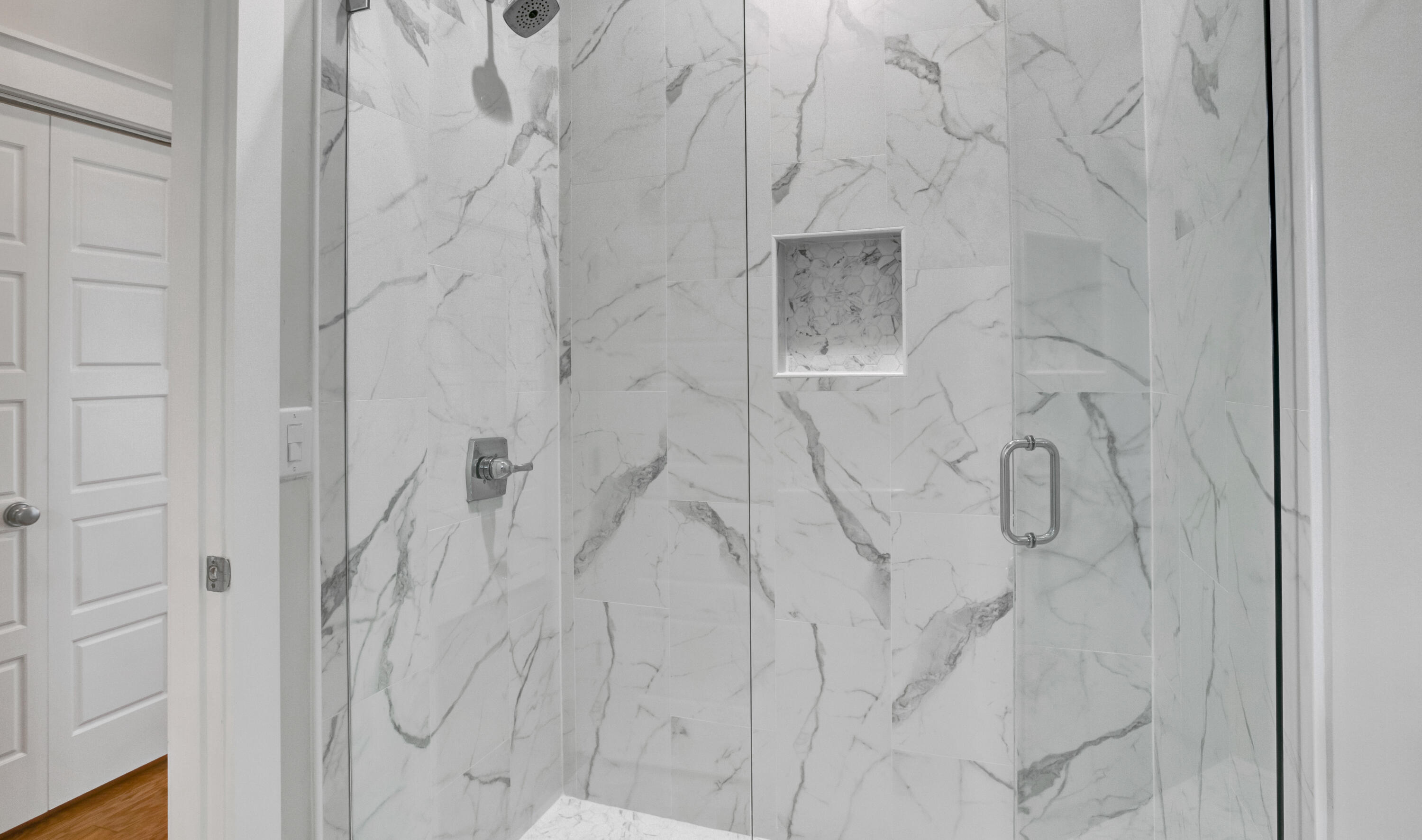 COTTAGES AT EASTERN LAKE - Residential