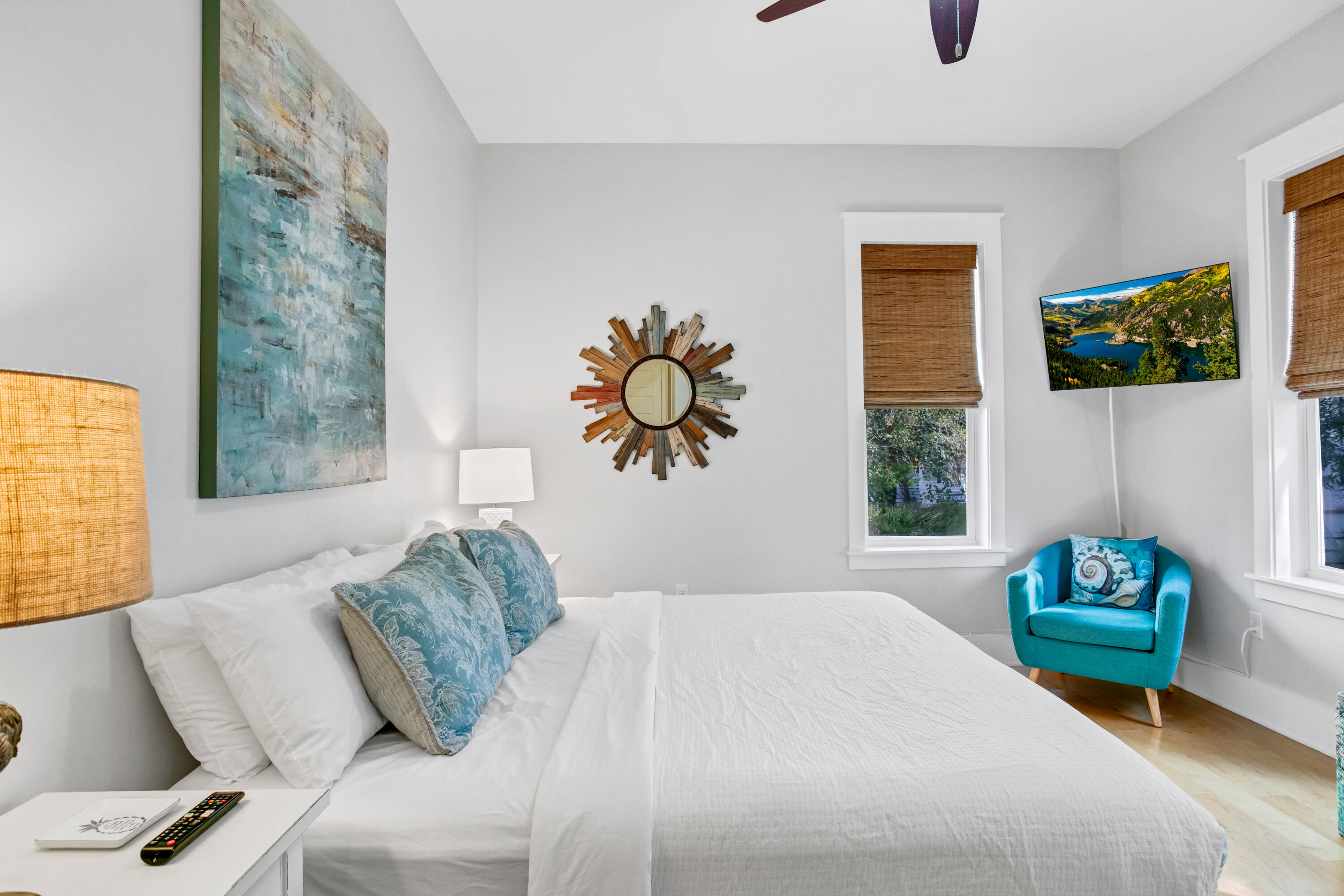 COTTAGES AT EASTERN LAKE - Residential