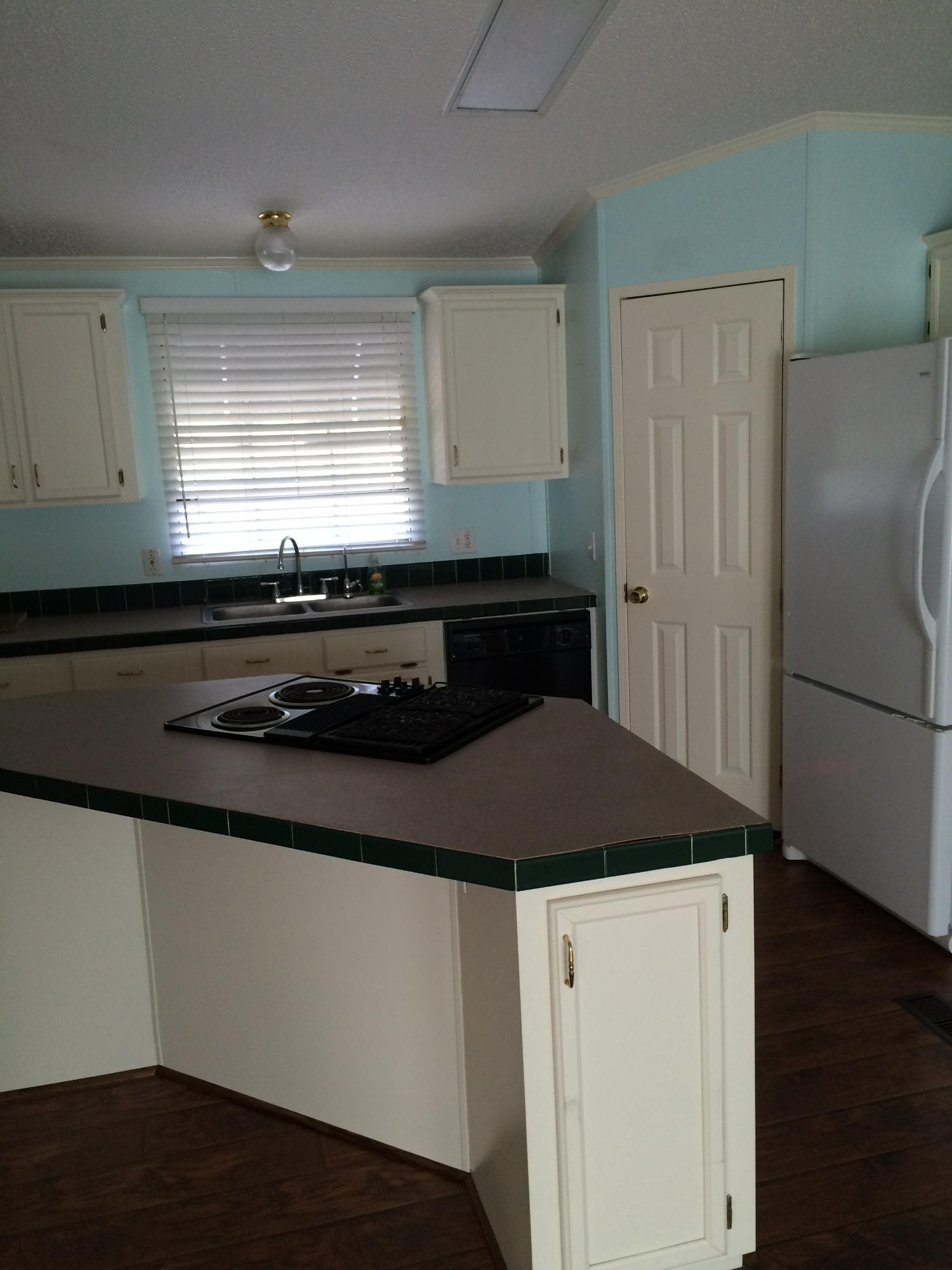 SHADOW BAY UNIT 1 - Residential