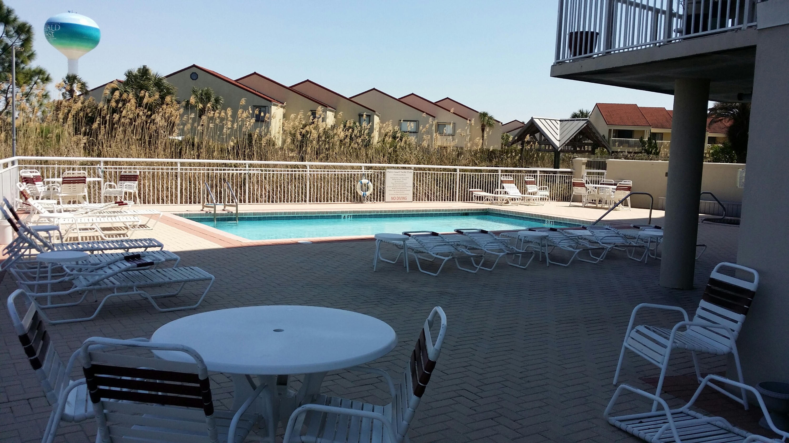 Palm Court Yacht Club - Residential