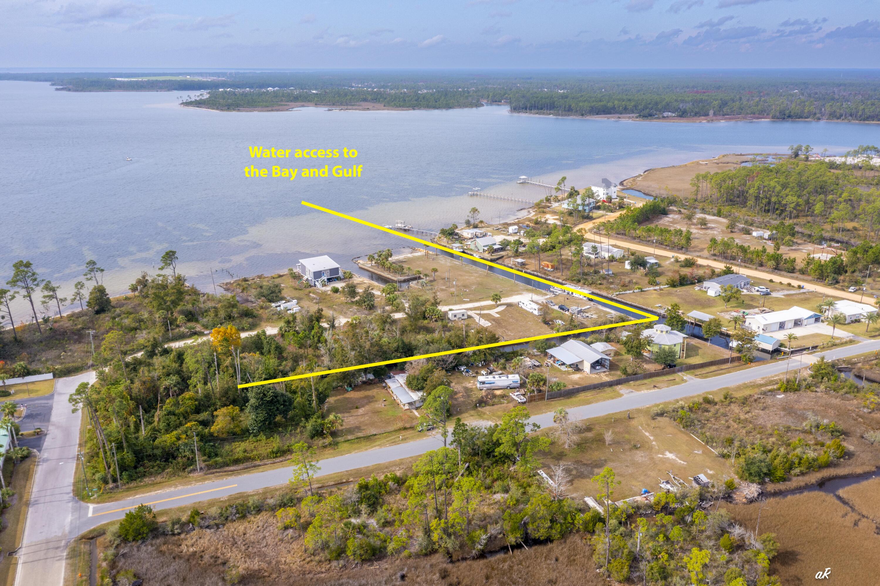 NO RECORDED SUBDIVISION - Land