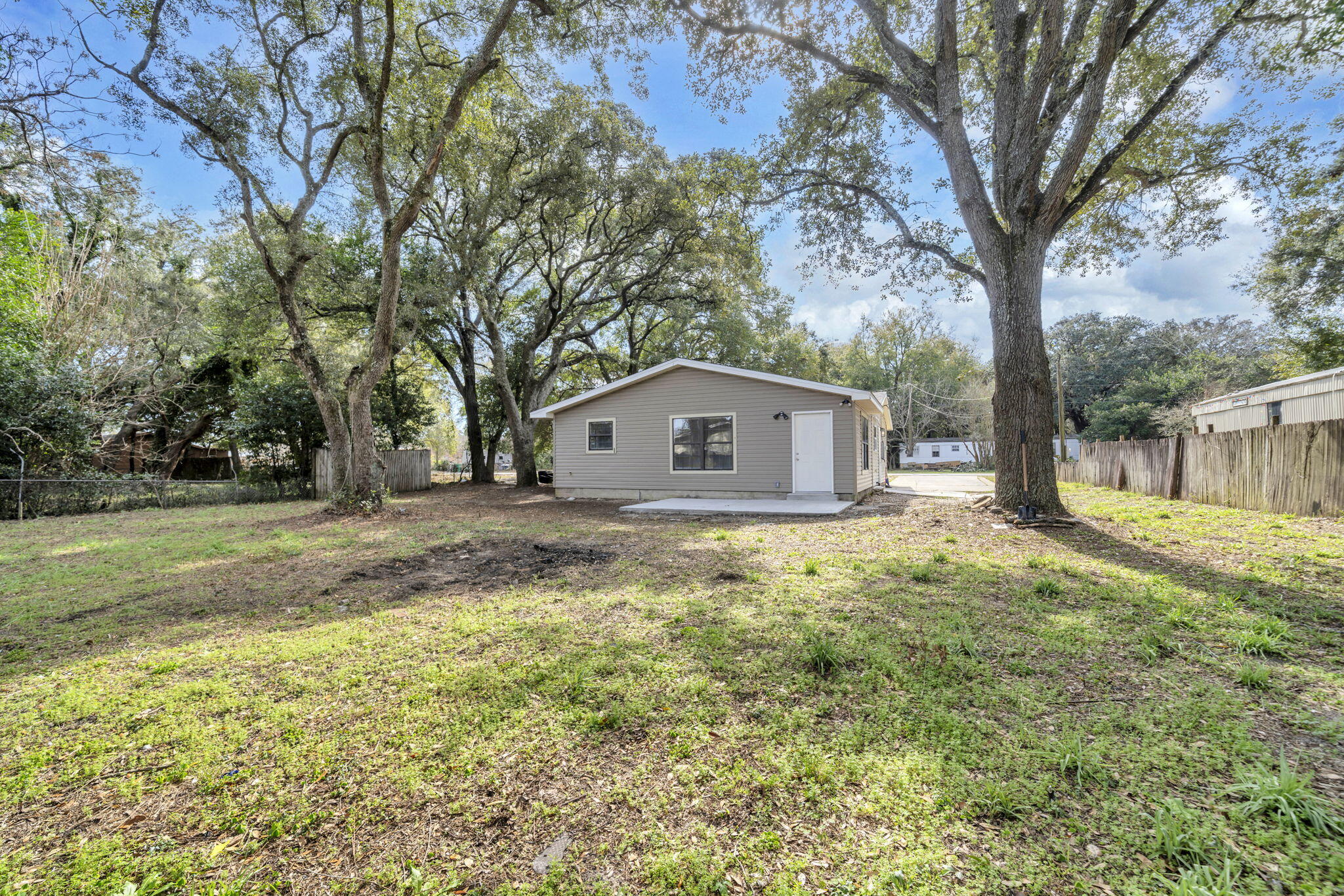 NO RECORDED SUBDIVISION - Residential