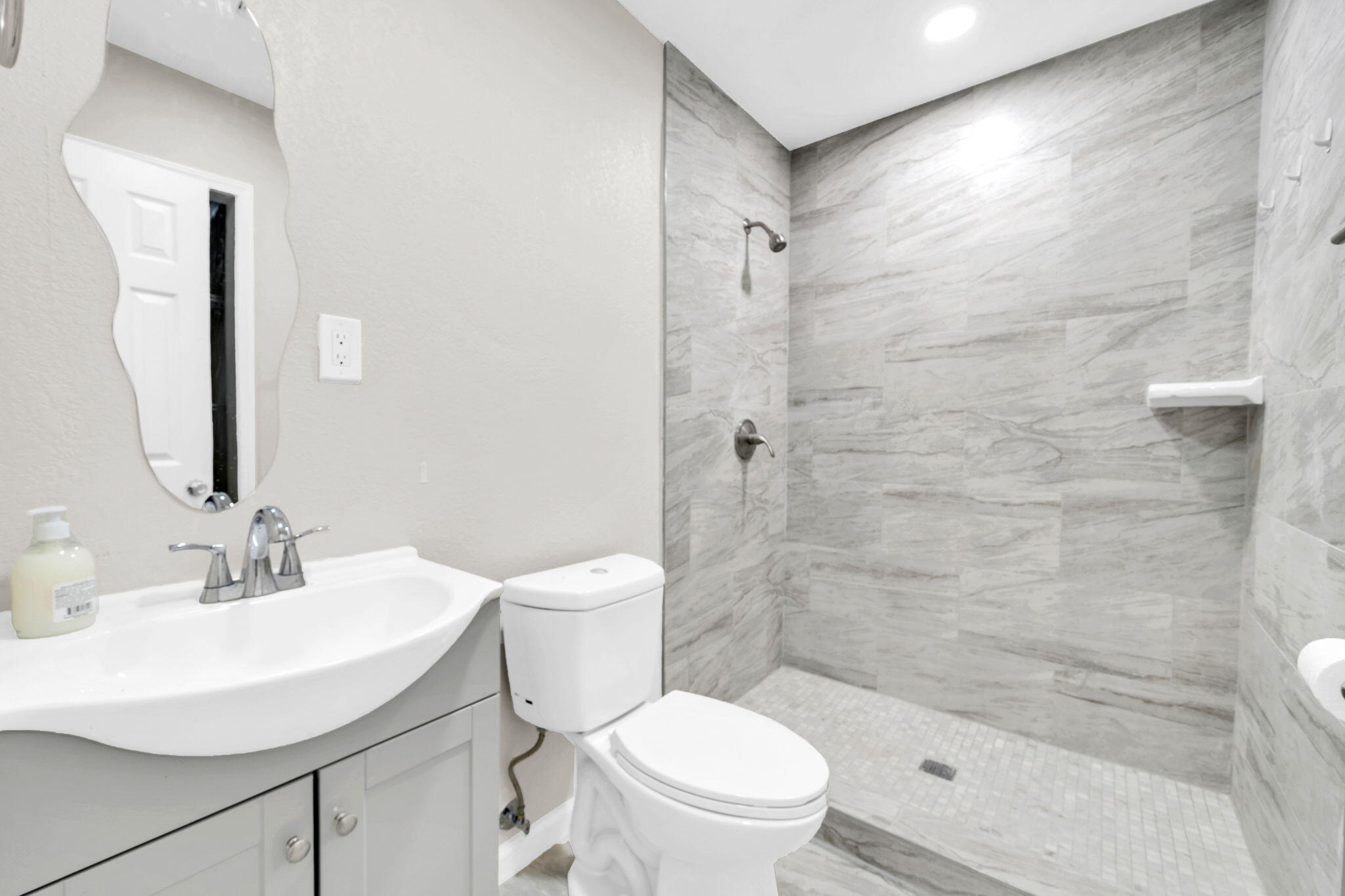 NO RECORDED SUBDIVISION - Residential