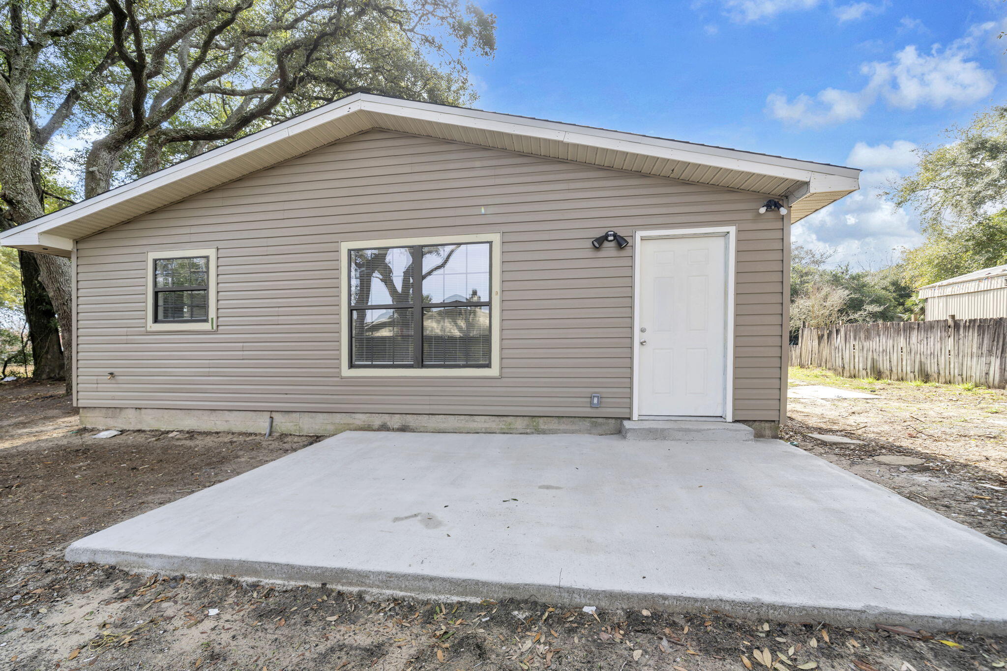 NO RECORDED SUBDIVISION - Residential