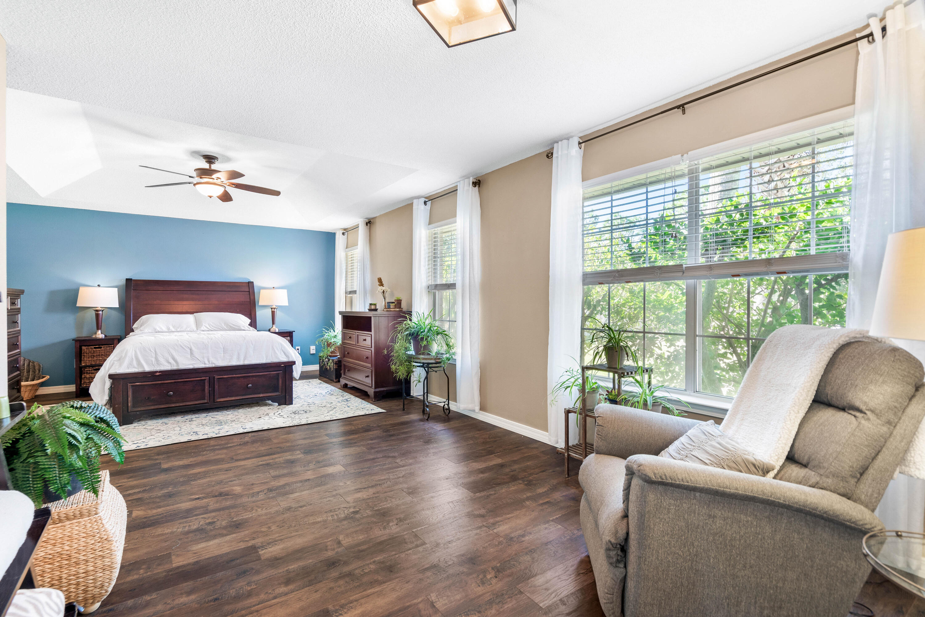 HOLLEY BY THE SEA - Residential