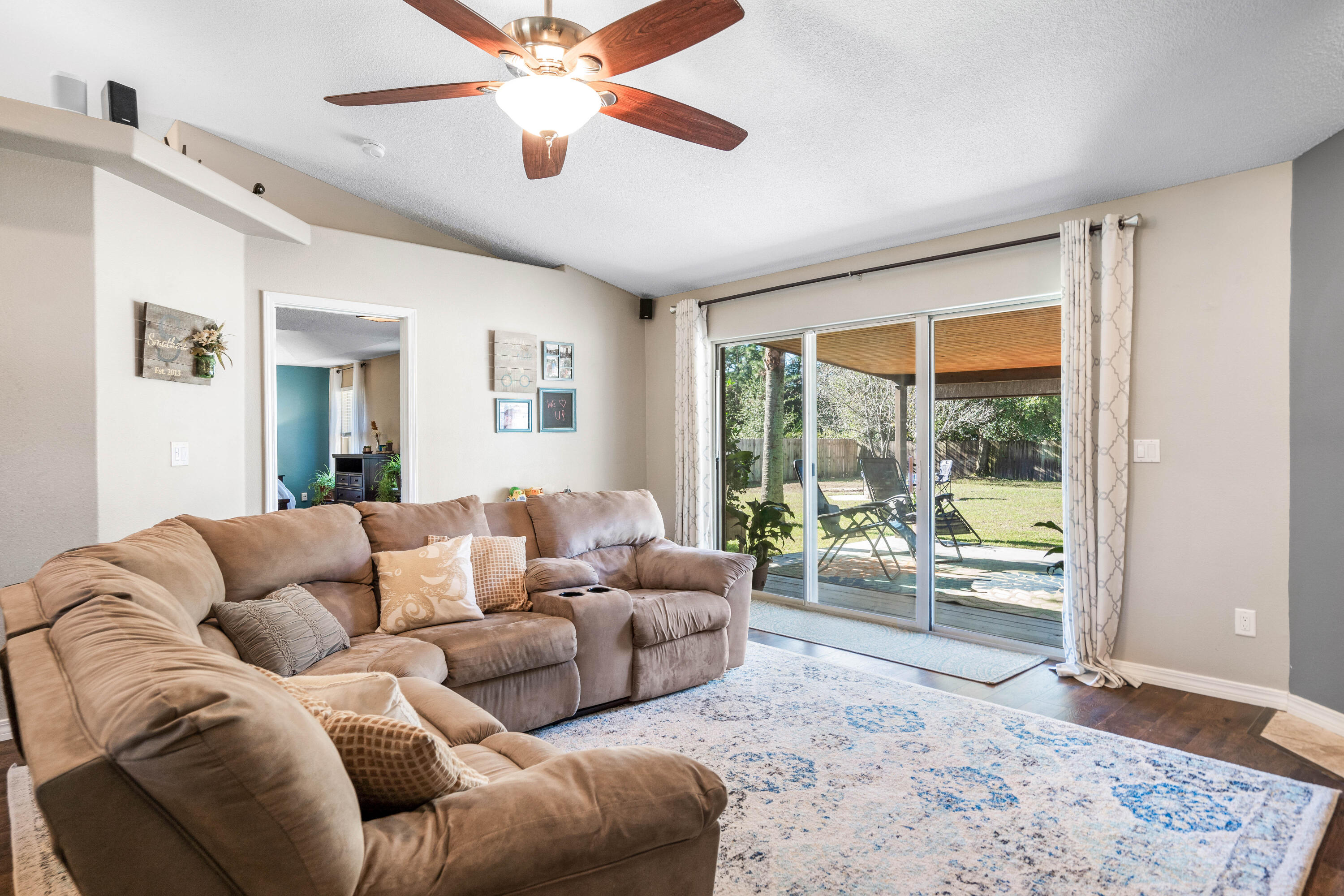 HOLLEY BY THE SEA - Residential