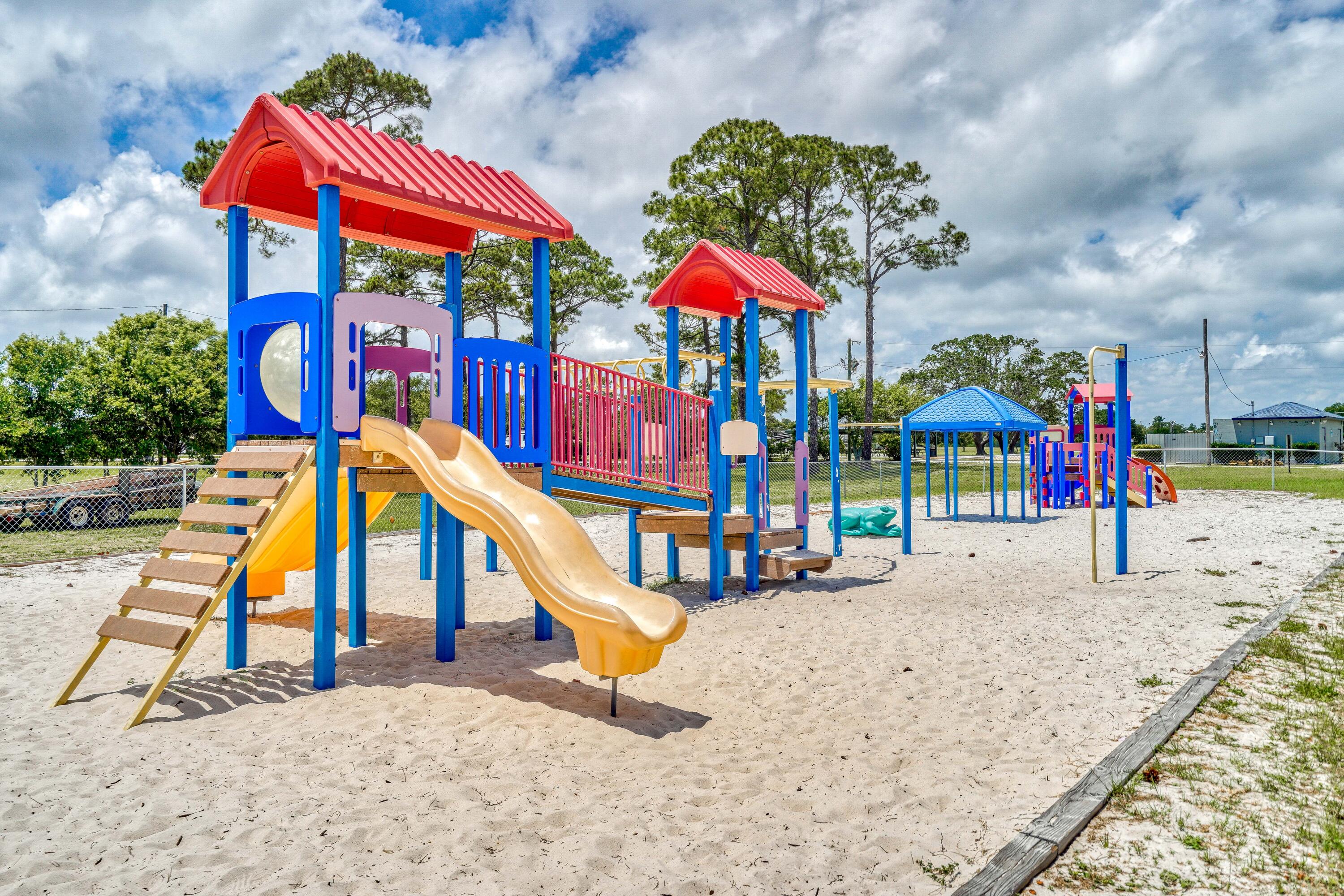 HOLLEY BY THE SEA - Residential