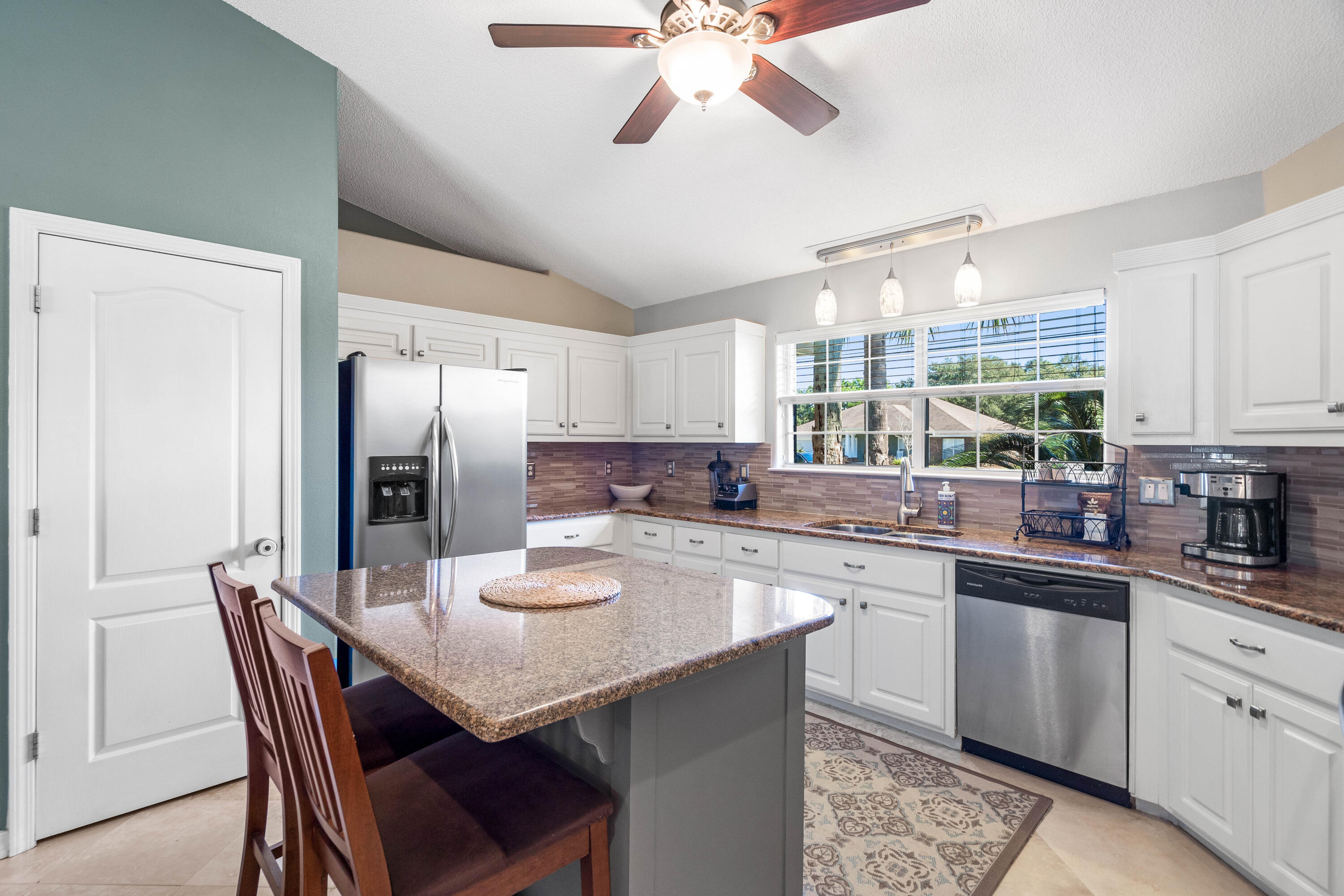 HOLLEY BY THE SEA - Residential