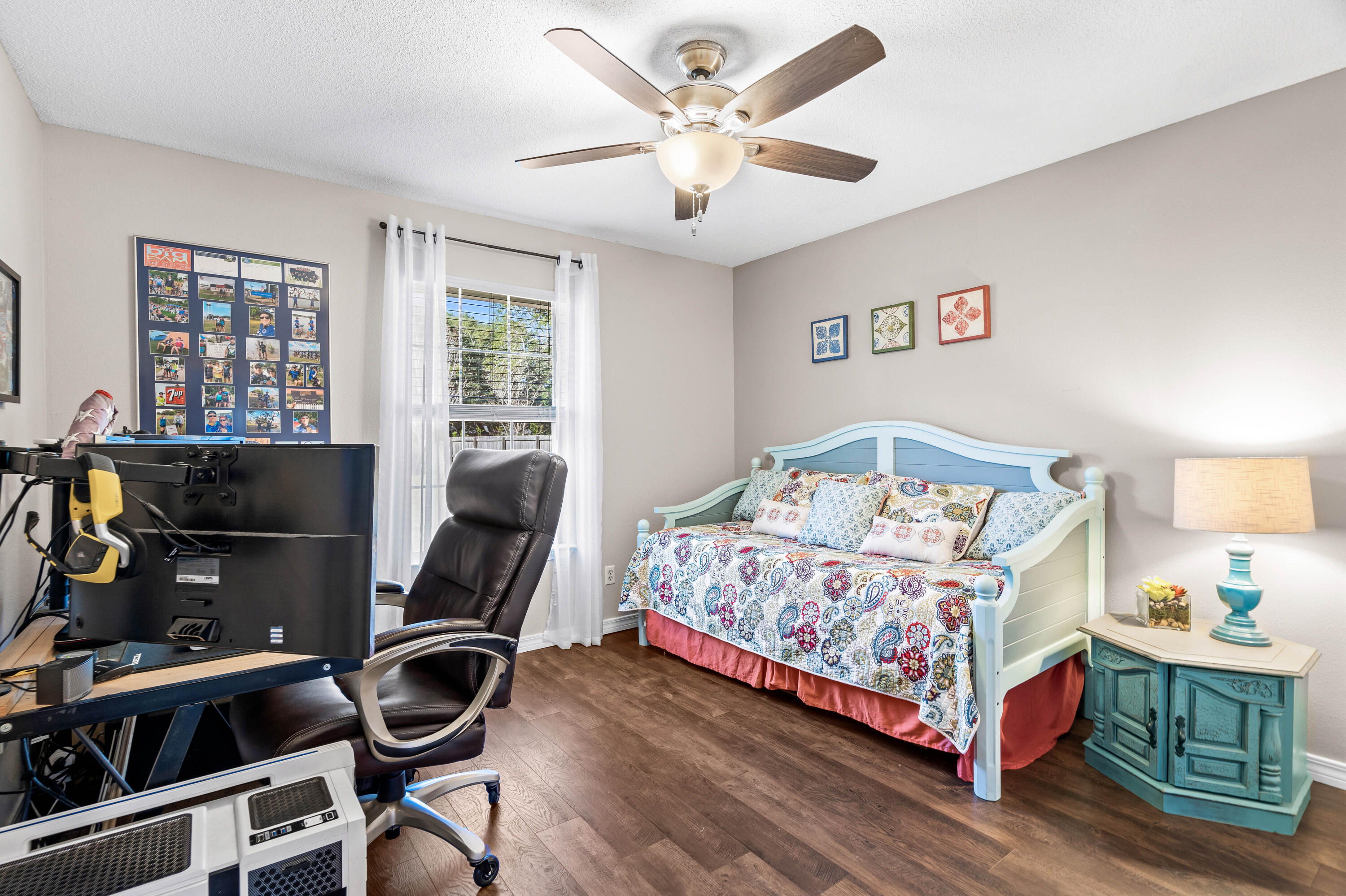 HOLLEY BY THE SEA - Residential