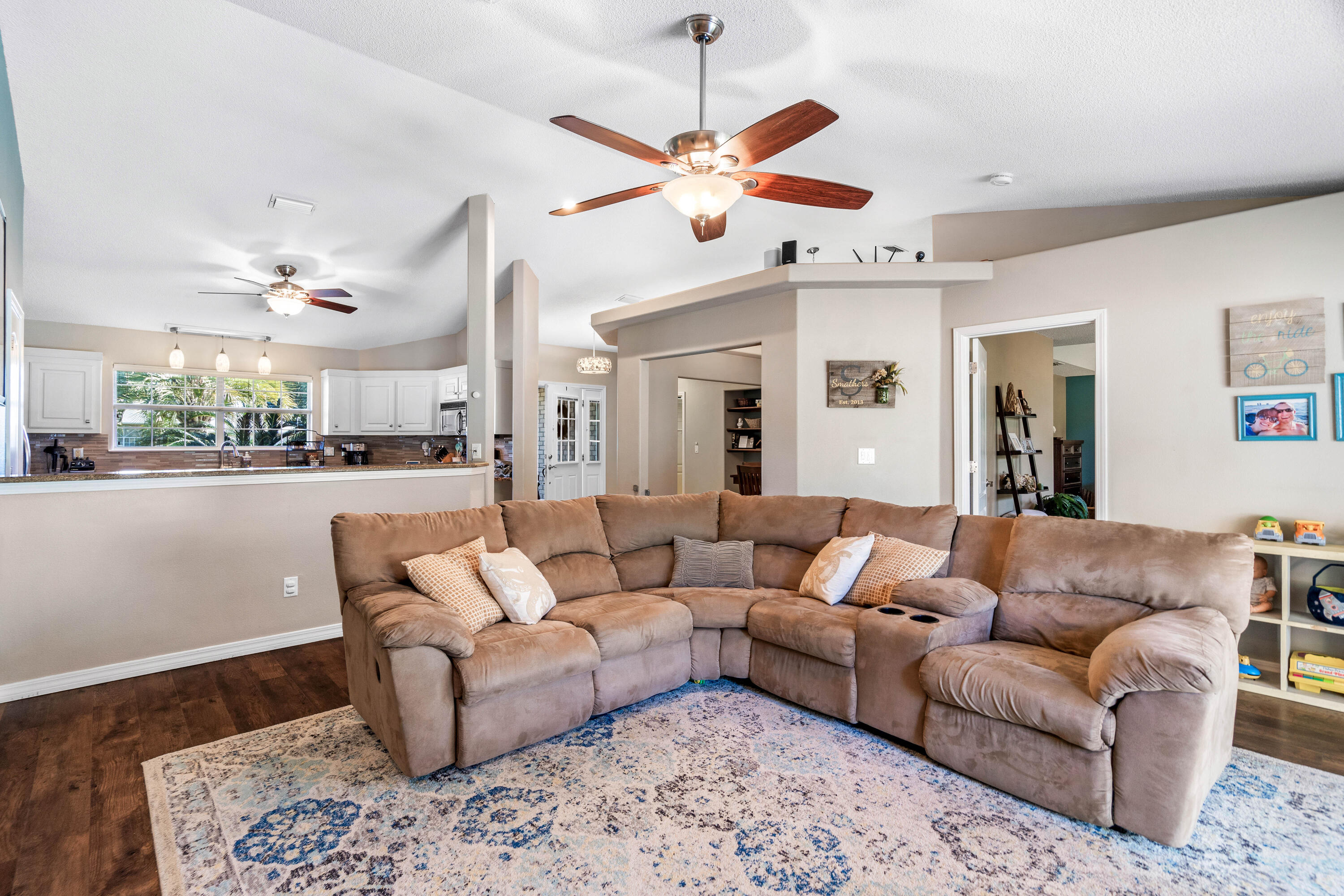 HOLLEY BY THE SEA - Residential