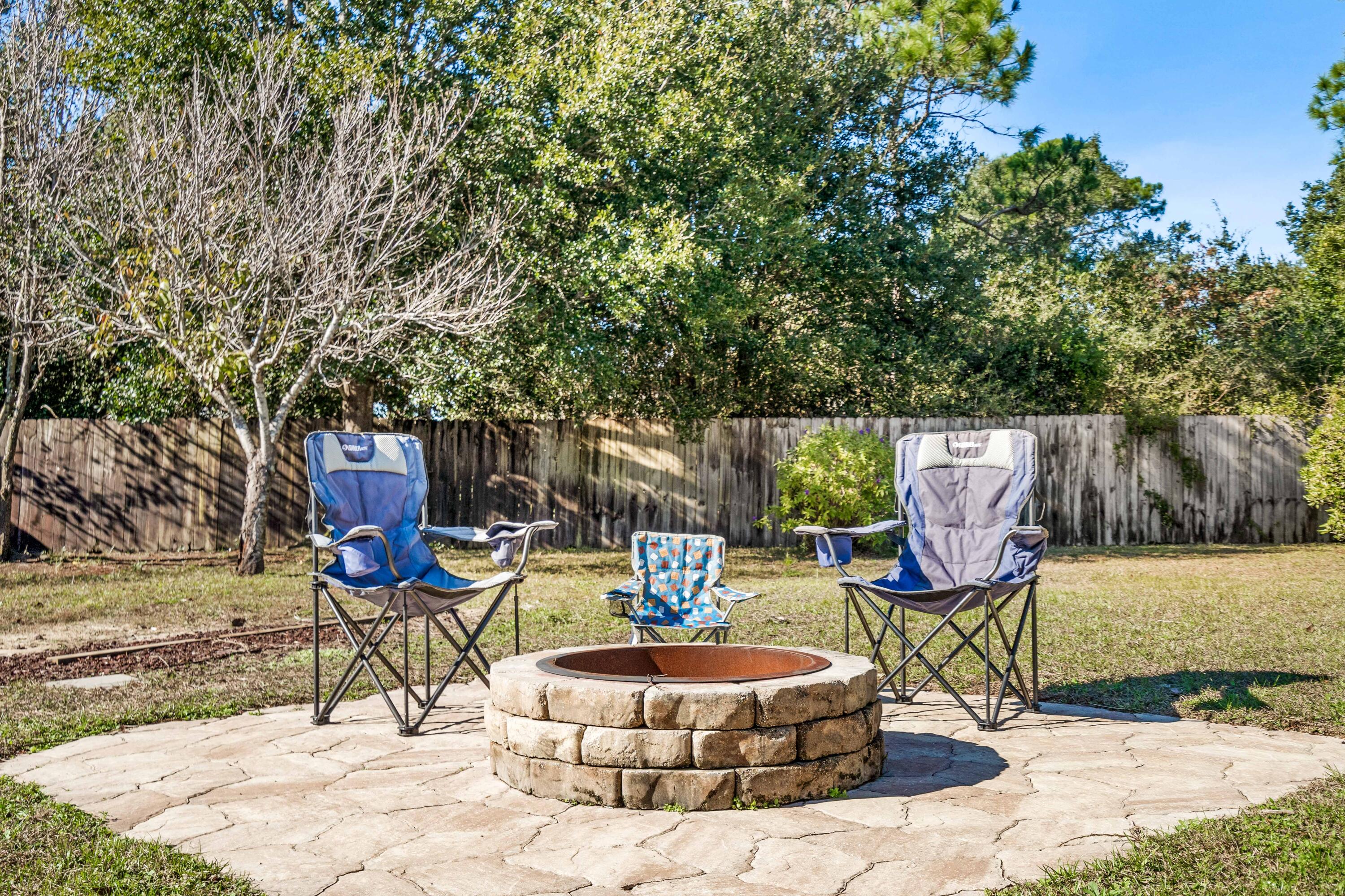 HOLLEY BY THE SEA - Residential