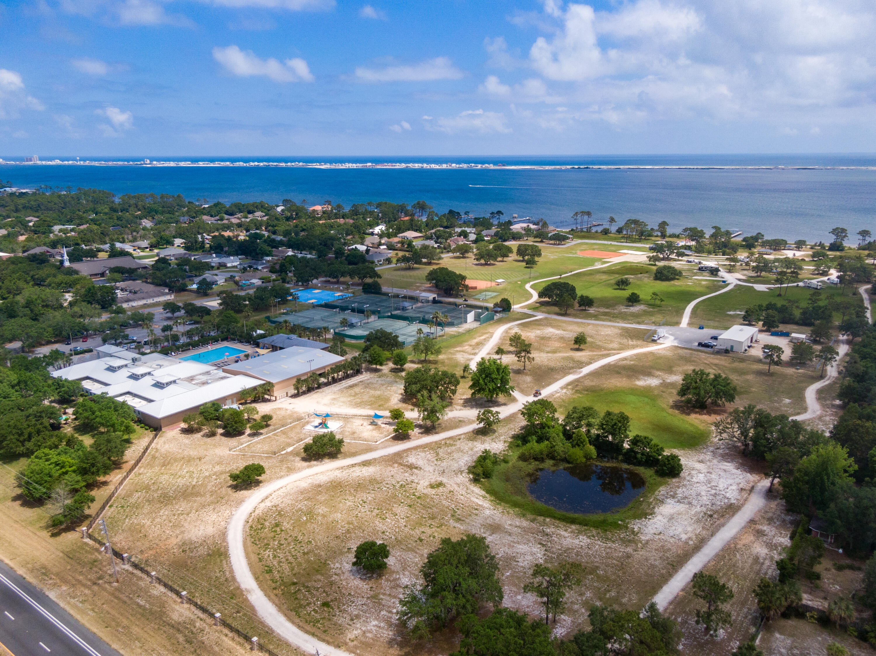 HOLLEY BY THE SEA - Residential