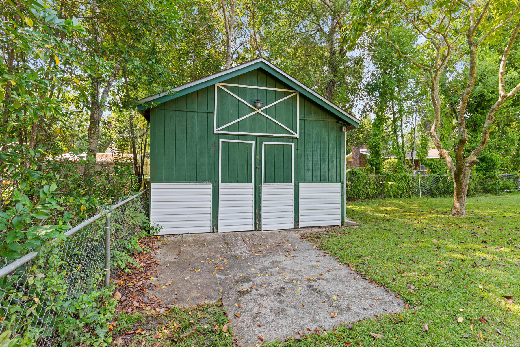 BAYOU POQUITO - Residential