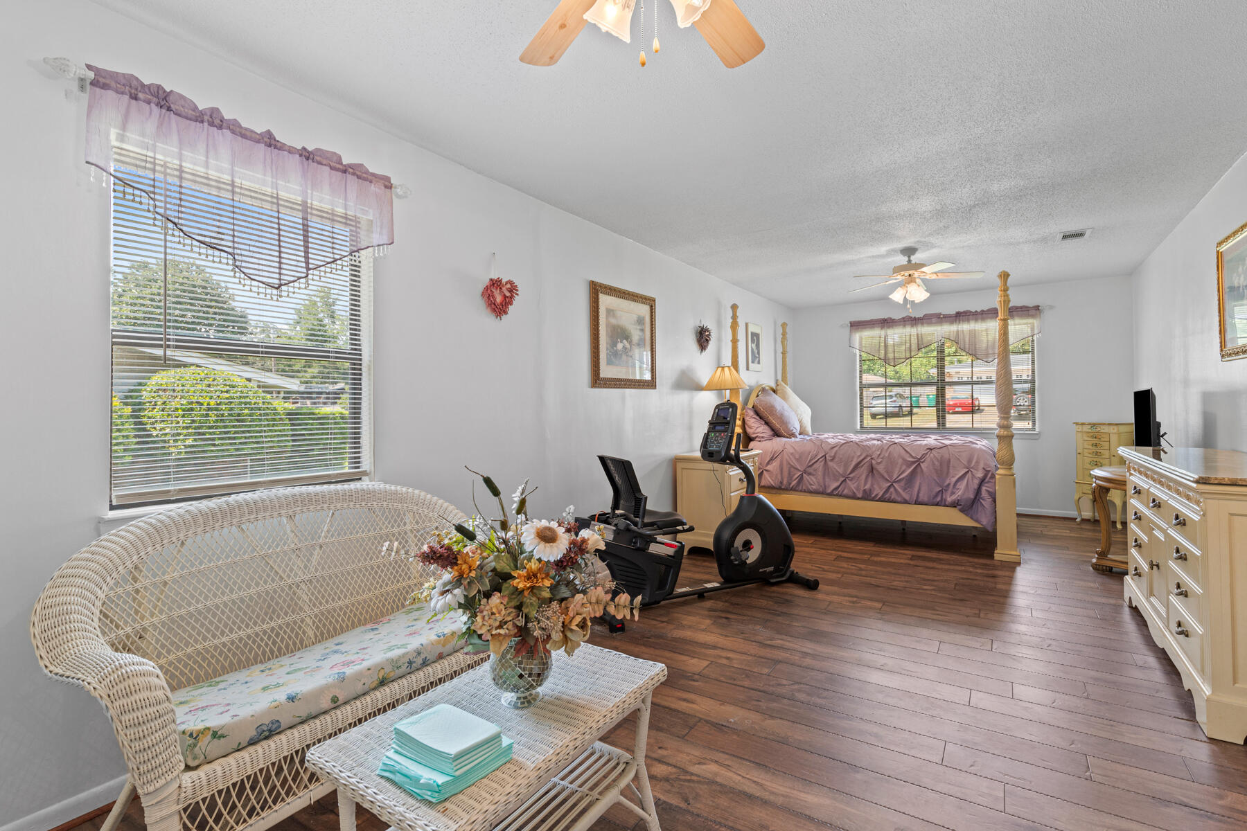 BAYOU POQUITO - Residential