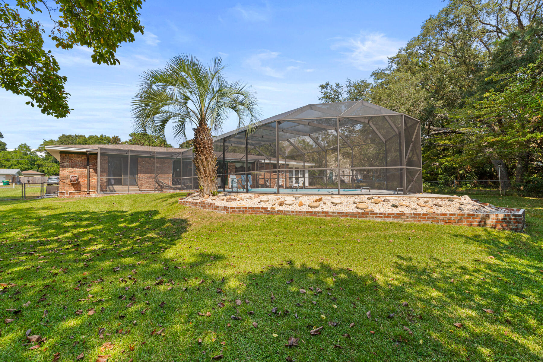 BAYOU POQUITO - Residential